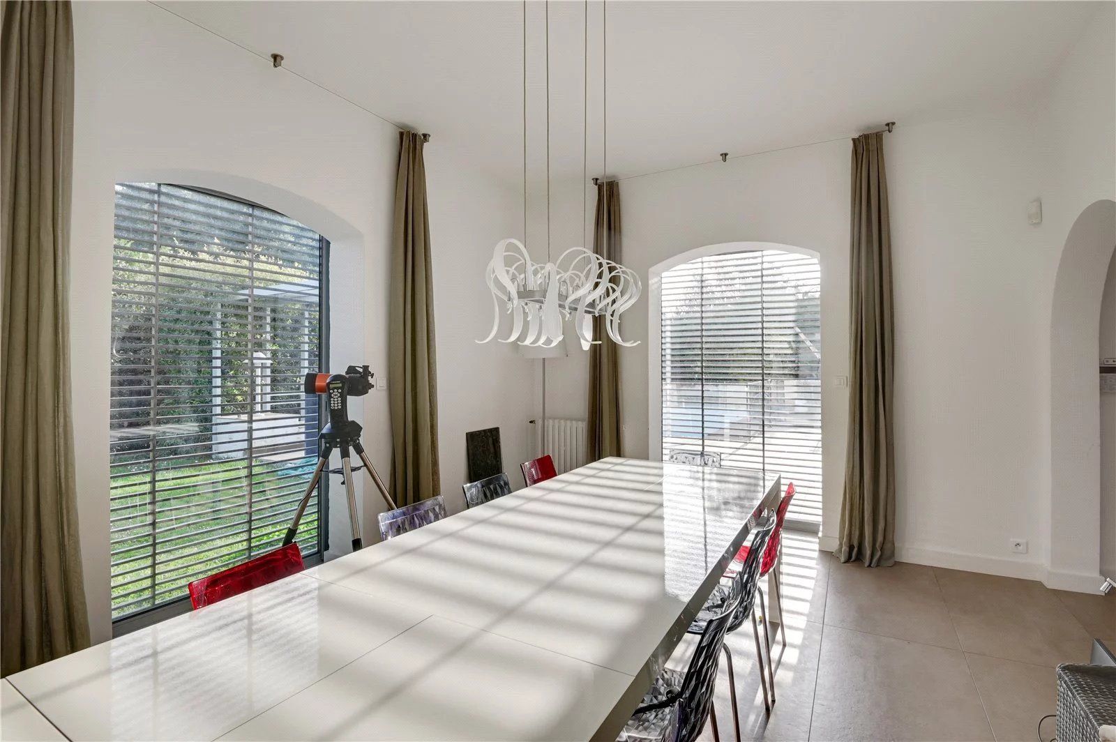 villa 7 Pièces en location saisonnière sur Antibes (06160)