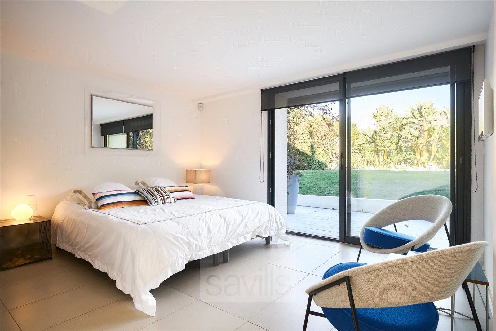 villa 7 Pièces en location saisonnière sur Antibes (06160)