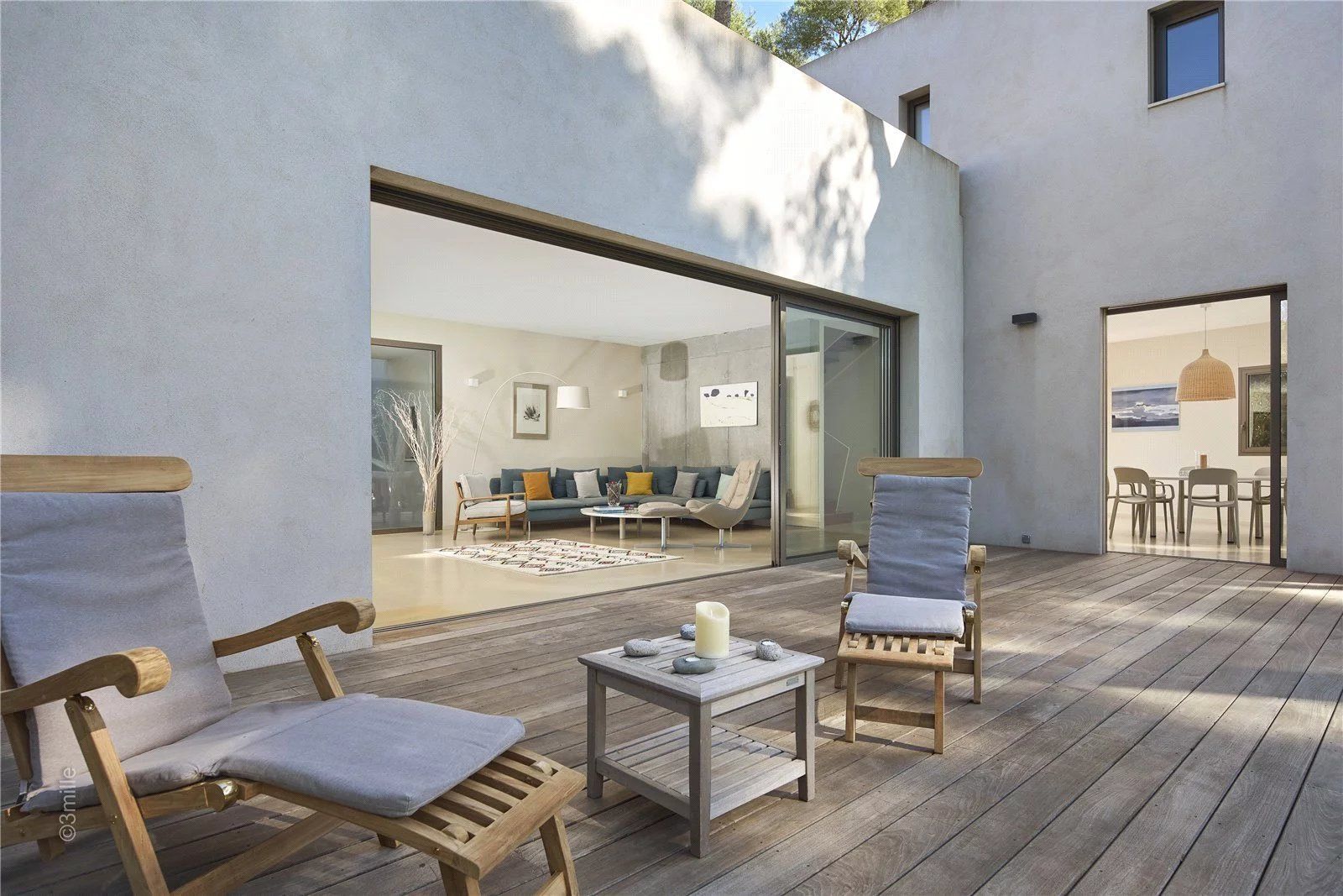 villa 6 Pièces en location saisonnière sur Antibes (06160)