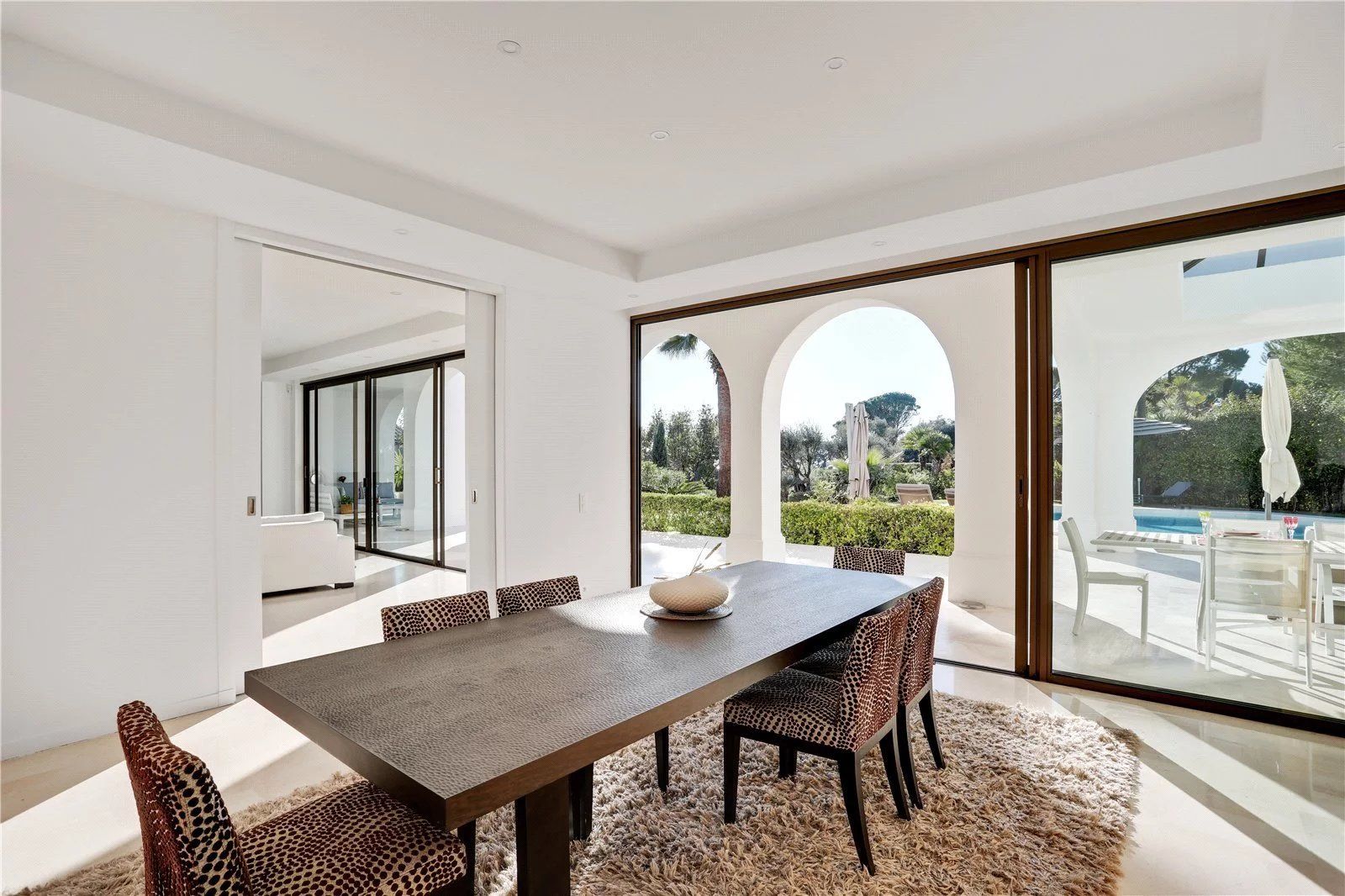 villa 7 Pièces en location saisonnière sur Antibes (06160)