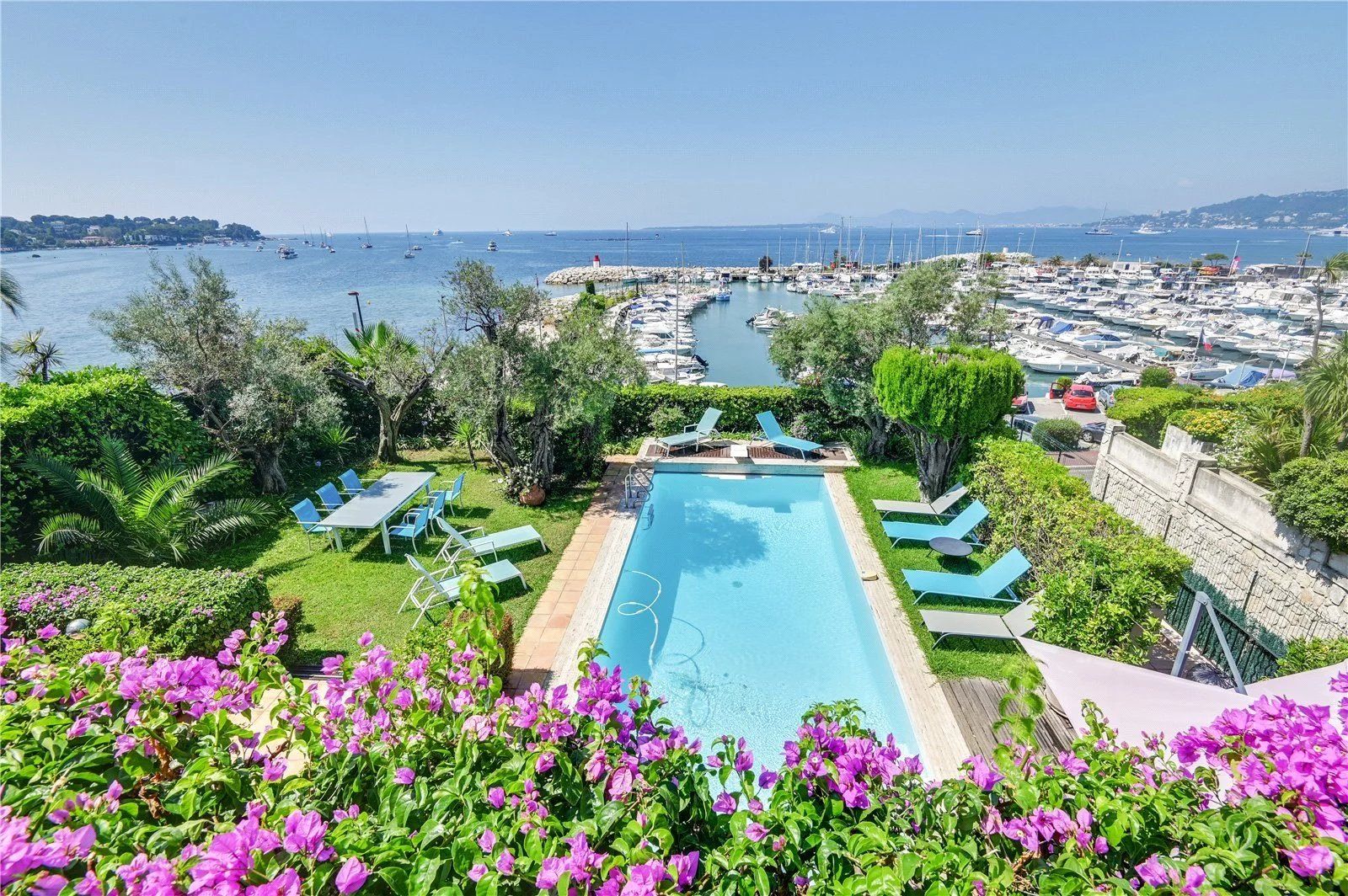 Location saisonnière Villa Antibes 6&nbsp;Pièces 260&nbsp;m²