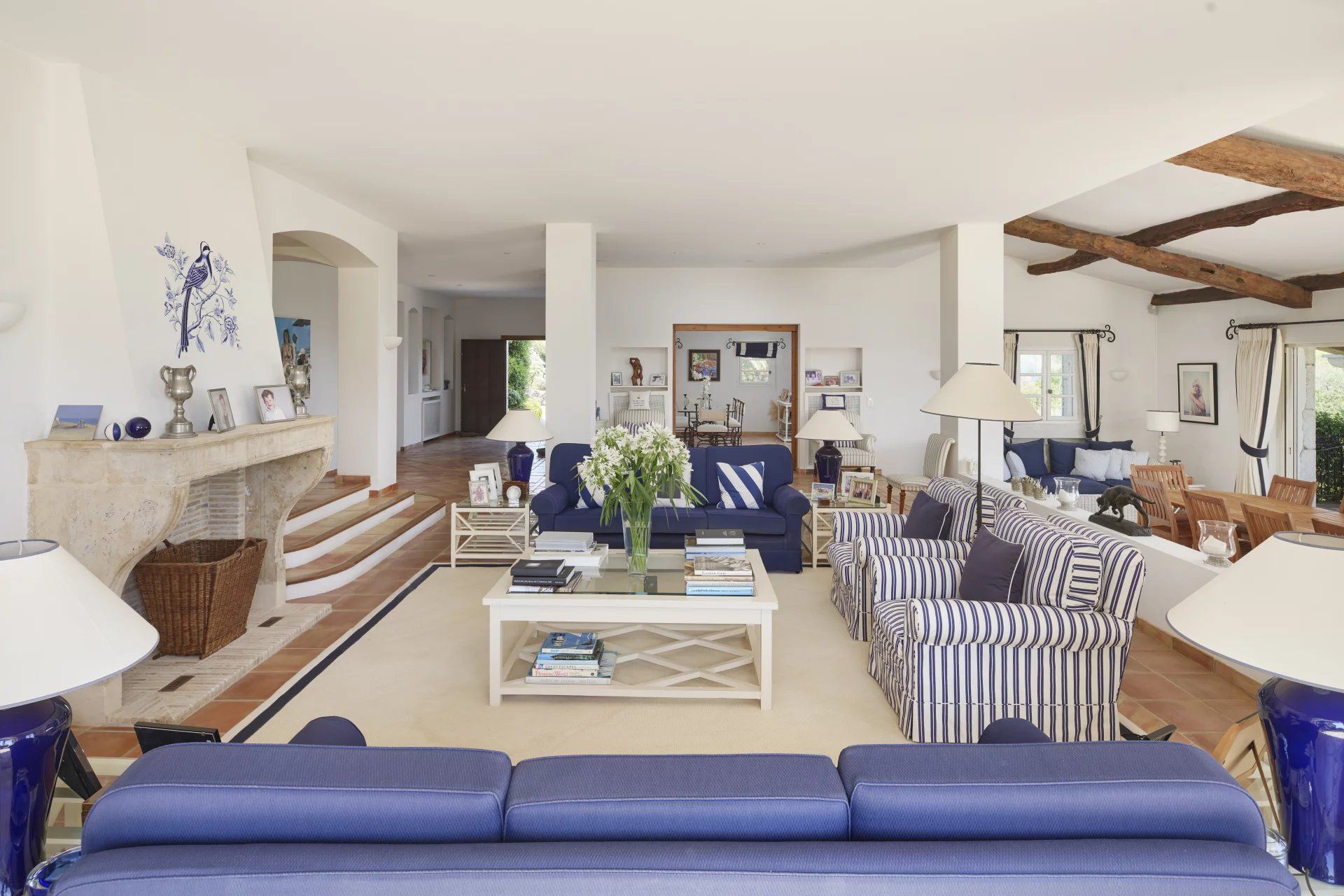 villa 7 Rooms for sale on Saint-Paul-de-Vence (06570)