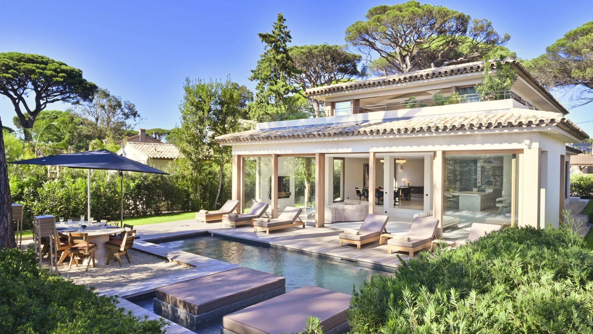 villa 6 Pièces en location saisonnière sur Saint-Tropez (83990)