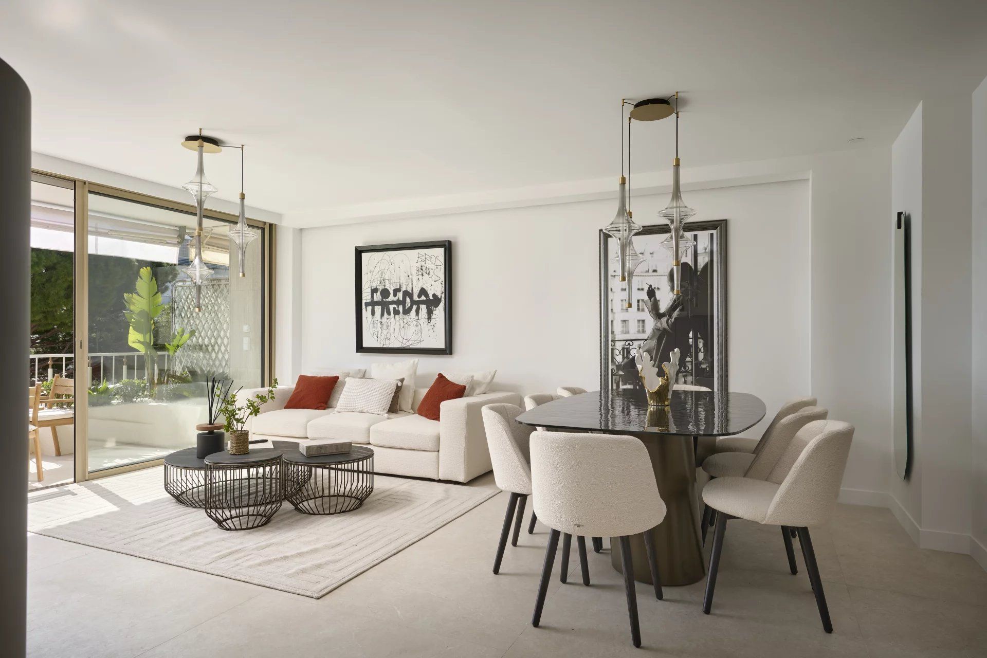 apartment 4 Rooms for sale on Cannes (06400)