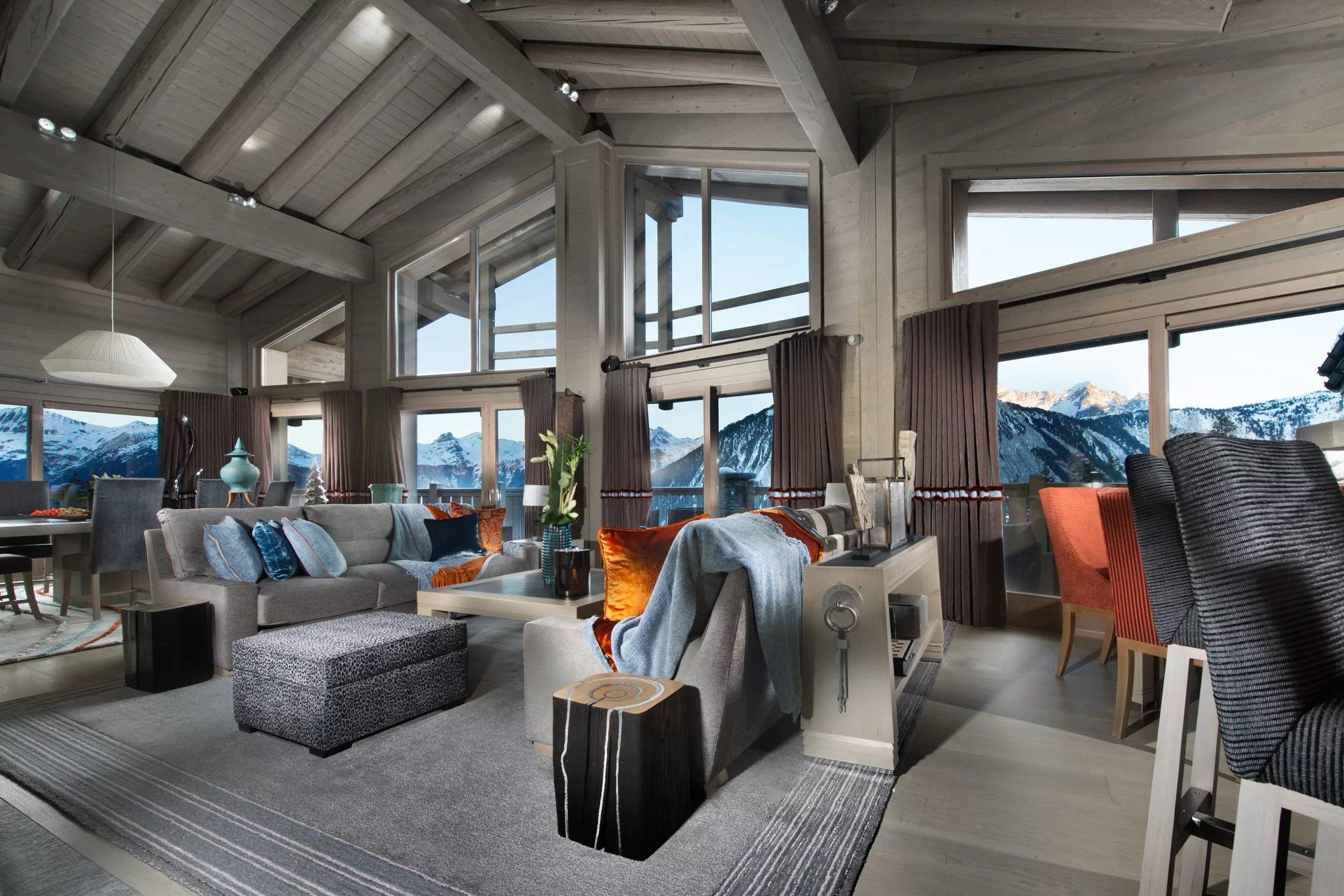 chalet 8 Rooms for sale on Courchevel (73120) Sale Chalet Courchevel 8 Rooms 560 m²