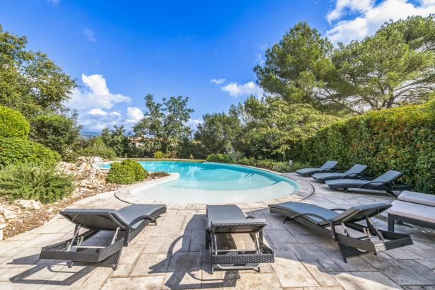 Vente Villa Tourrettes 9&nbsp;Pièces 330&nbsp;m²