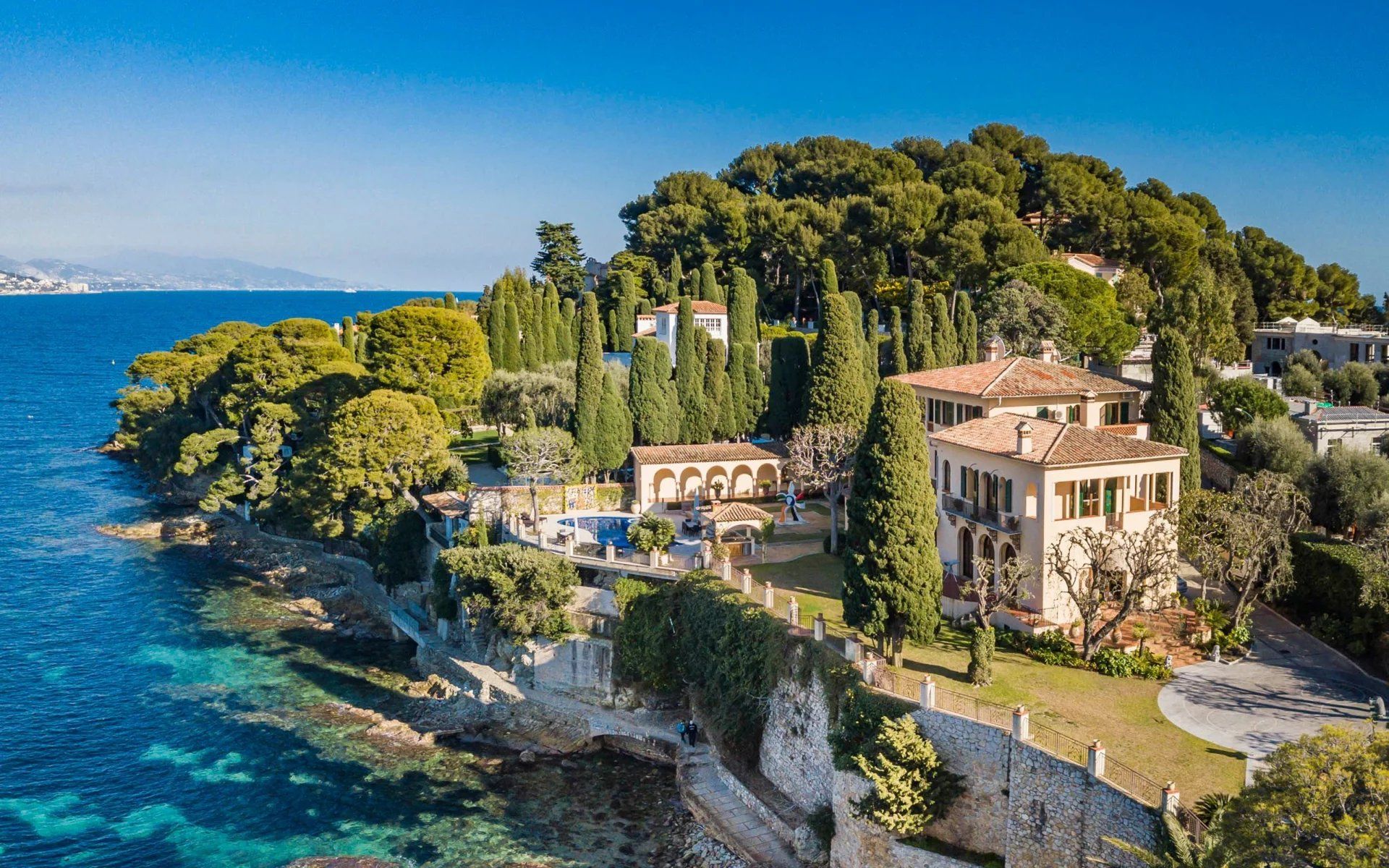 Location saisonnière Villa Saint-Jean-Cap-Ferrat 7 Pièces 750 m²