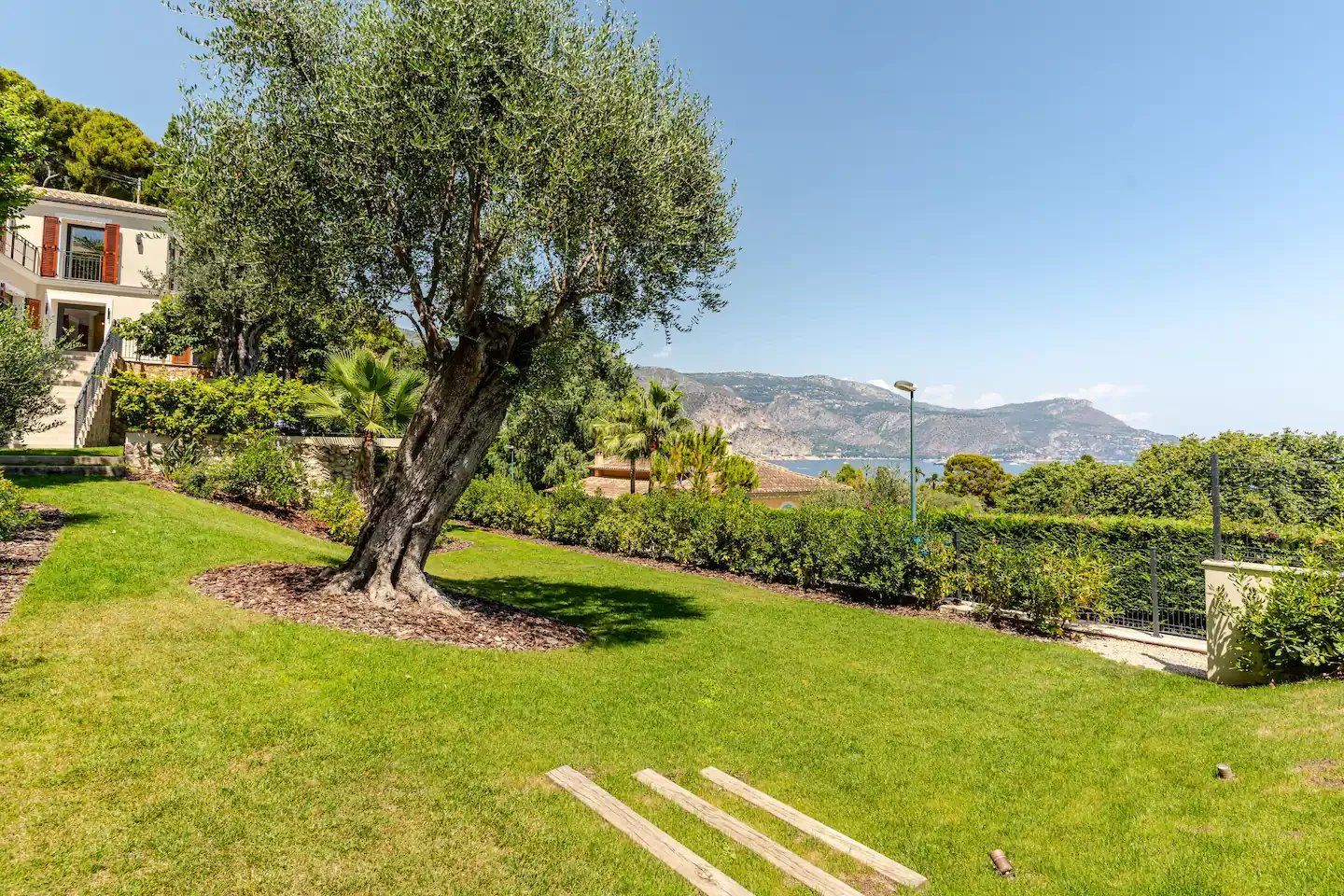 villa 7 Rooms for seasonal rent on Saint-Jean-Cap-Ferrat (06230)