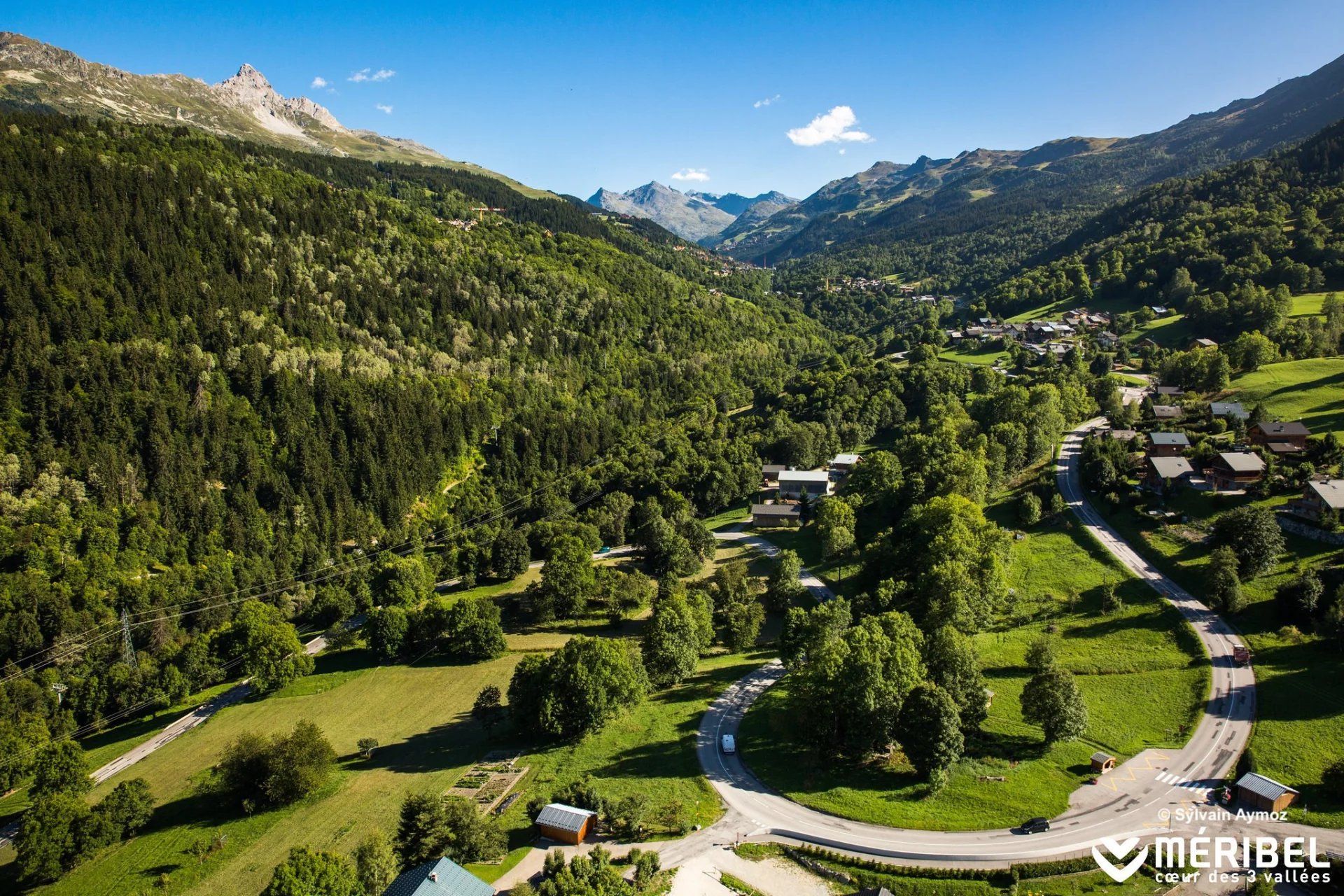chalet 5 Rooms for sale on Méribel (73550)