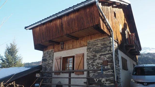 chalet 5 Rooms for sale on Méribel (73550)