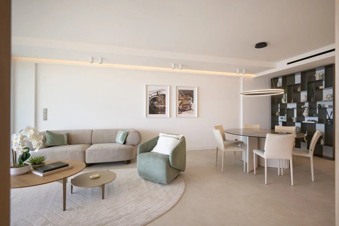apartment 4 Rooms for sale on Cannes (06400)