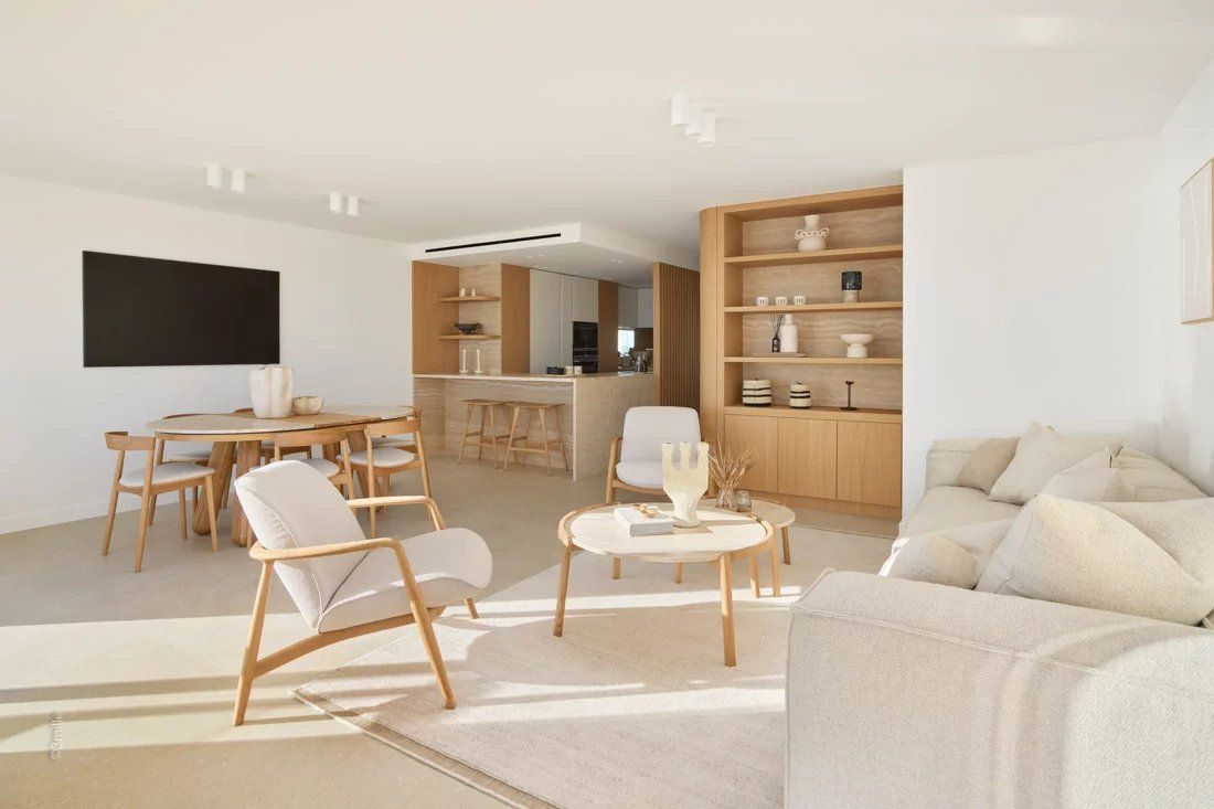 apartment 4 Rooms for sale on Cannes (06400)