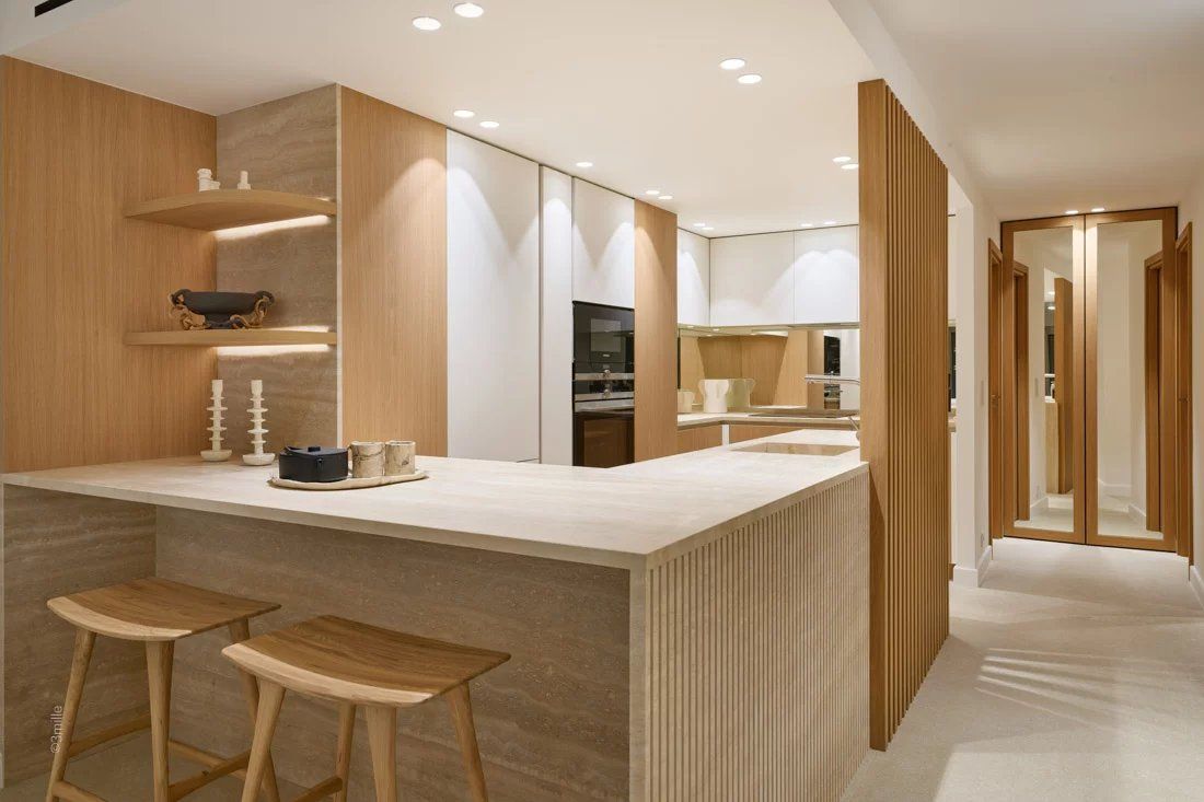 apartment 4 Rooms for sale on Cannes (06400)