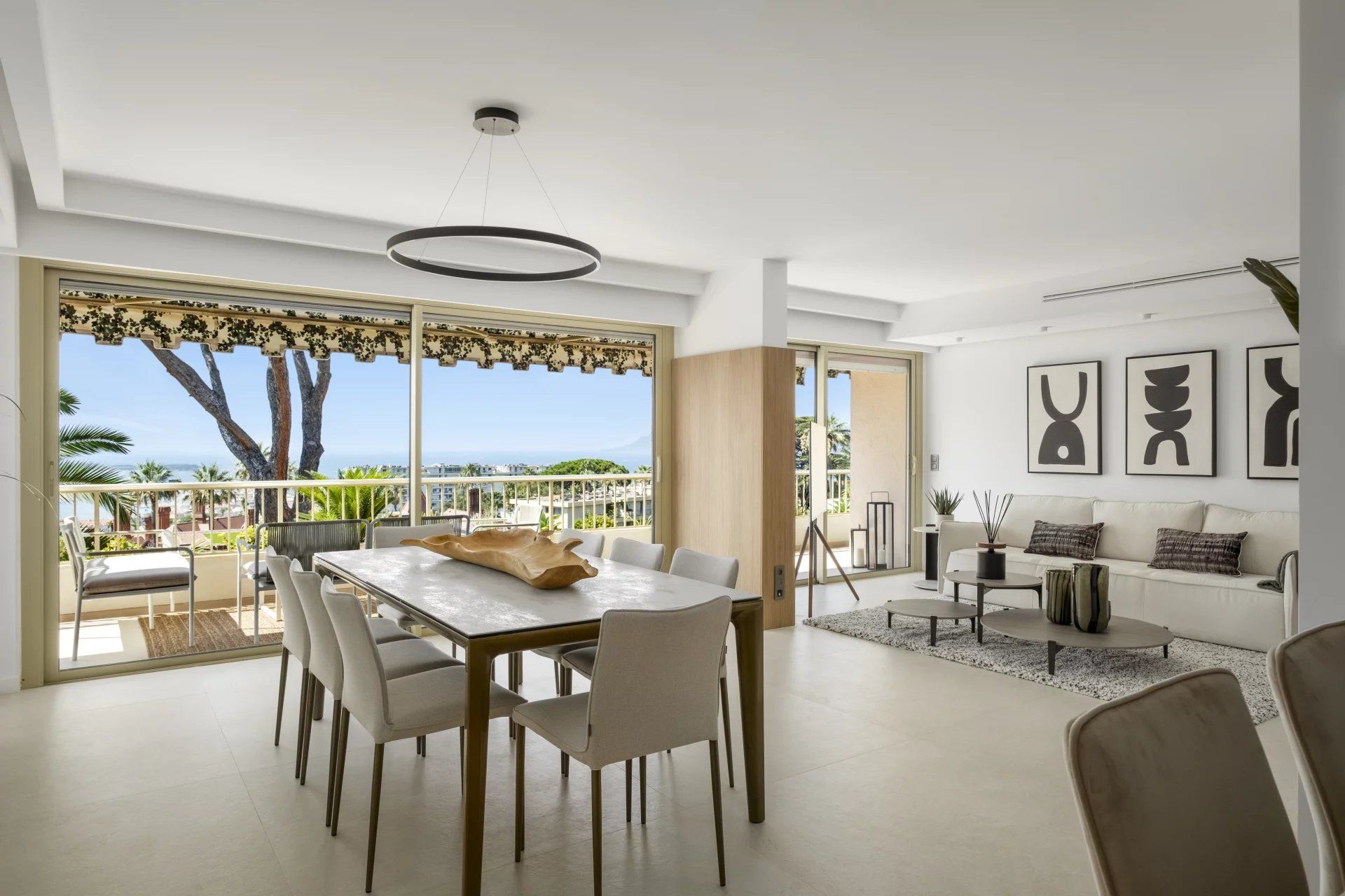 apartment 5 Rooms for sale on Cannes (06400)