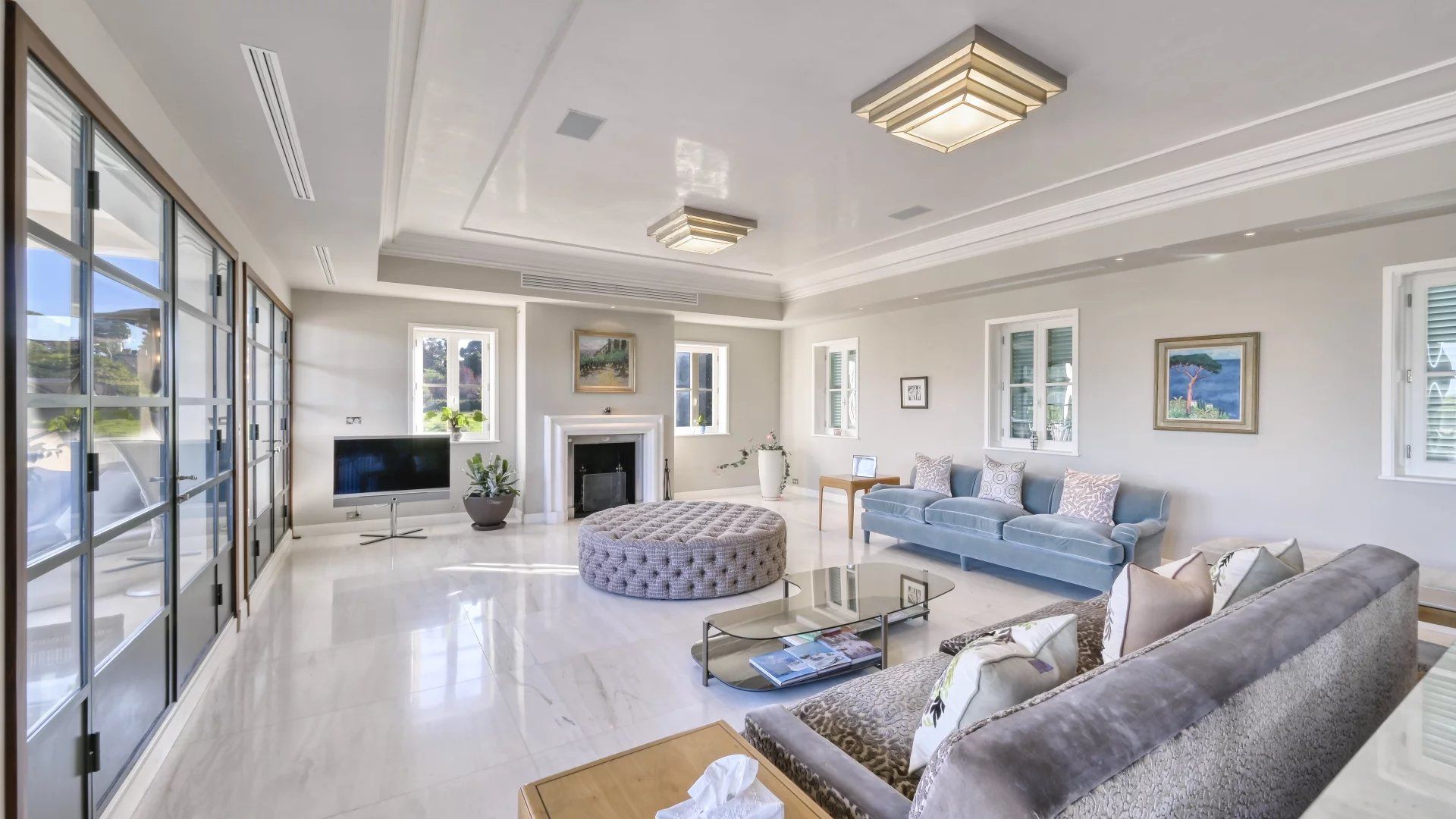 villa 10 Pièces en location saisonnière sur Antibes (06160) Location saisonnière Villa Antibes 10 Pièces 1000 m²