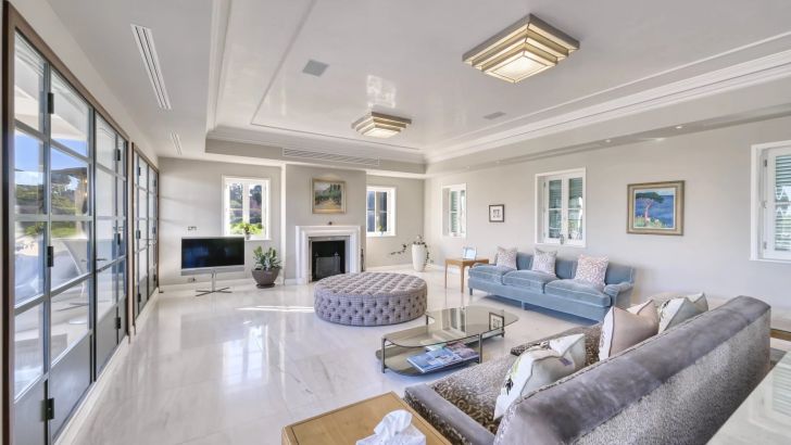 Location saisonnière Villa Antibes 10&nbsp;Pièces 1000&nbsp;m²