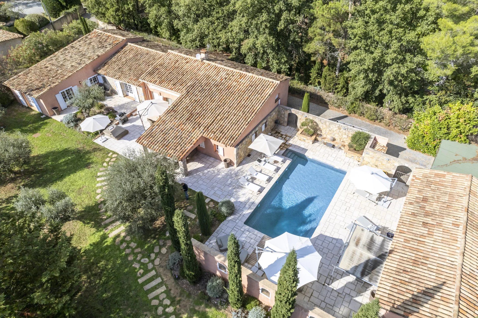 Vente Villa Saint-Paul-en-Forêt 8 Pièces 270 m²