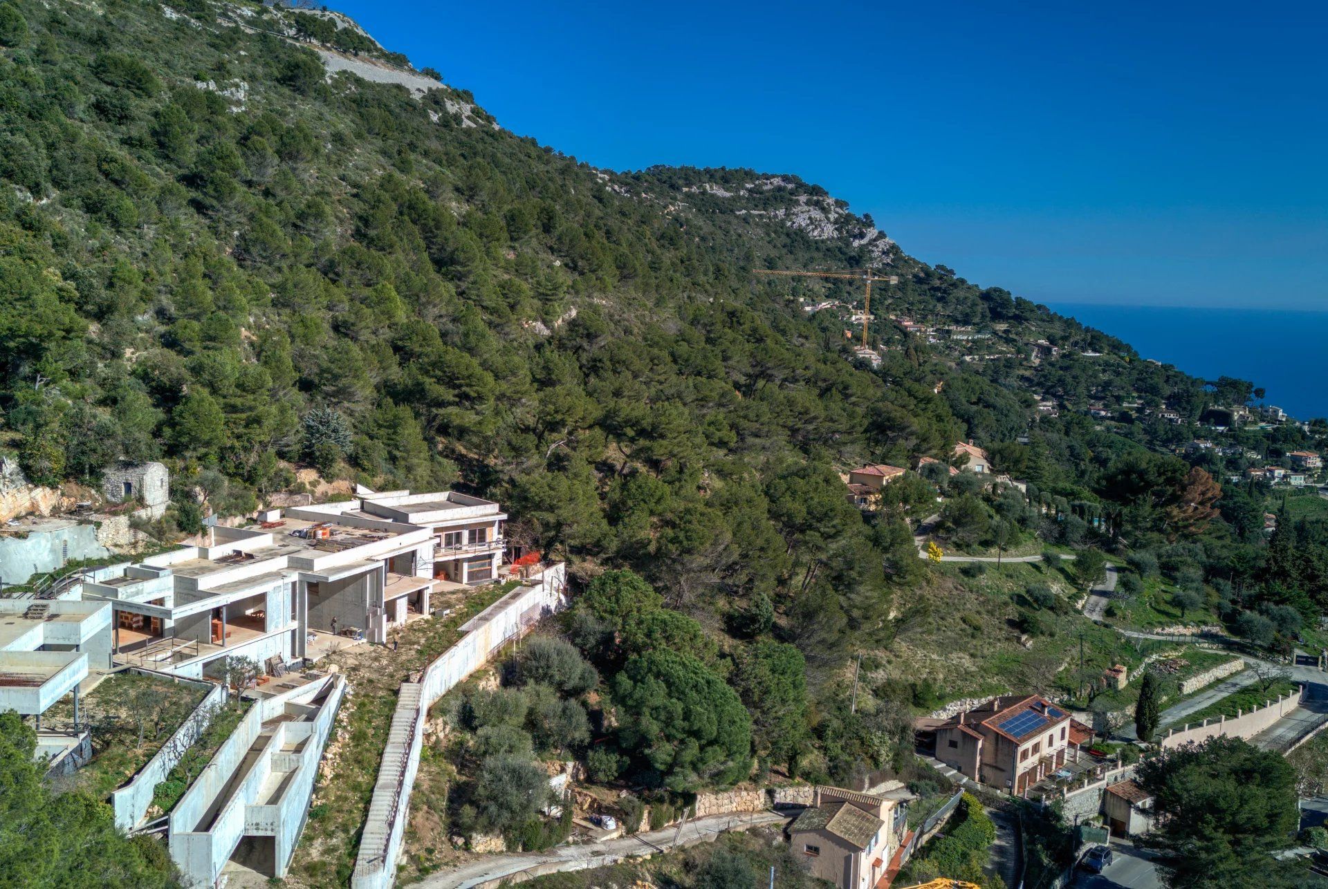 villa 13 Rooms for sale on Èze (06360)