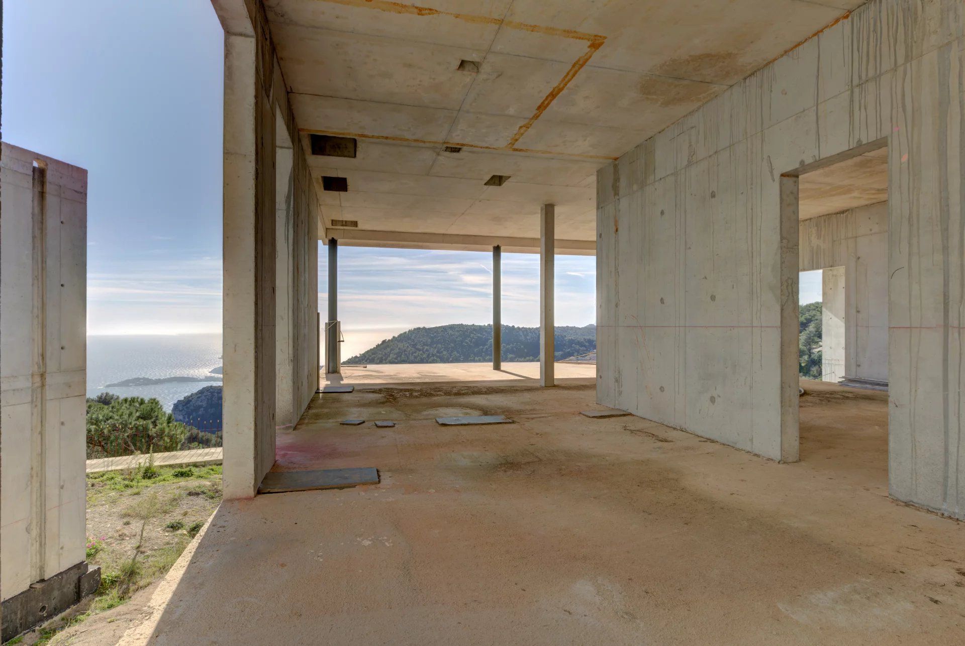 villa 13 Rooms for sale on Èze (06360)