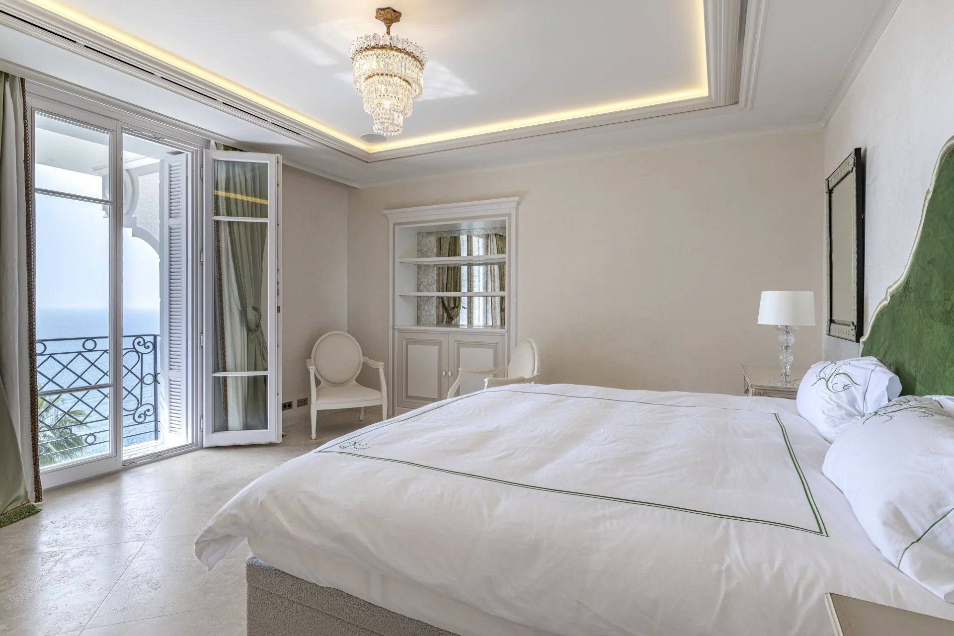 villa en vente sur Cap-d'Ail (06320) Vente Villa Cap-d'Ail 550 m²