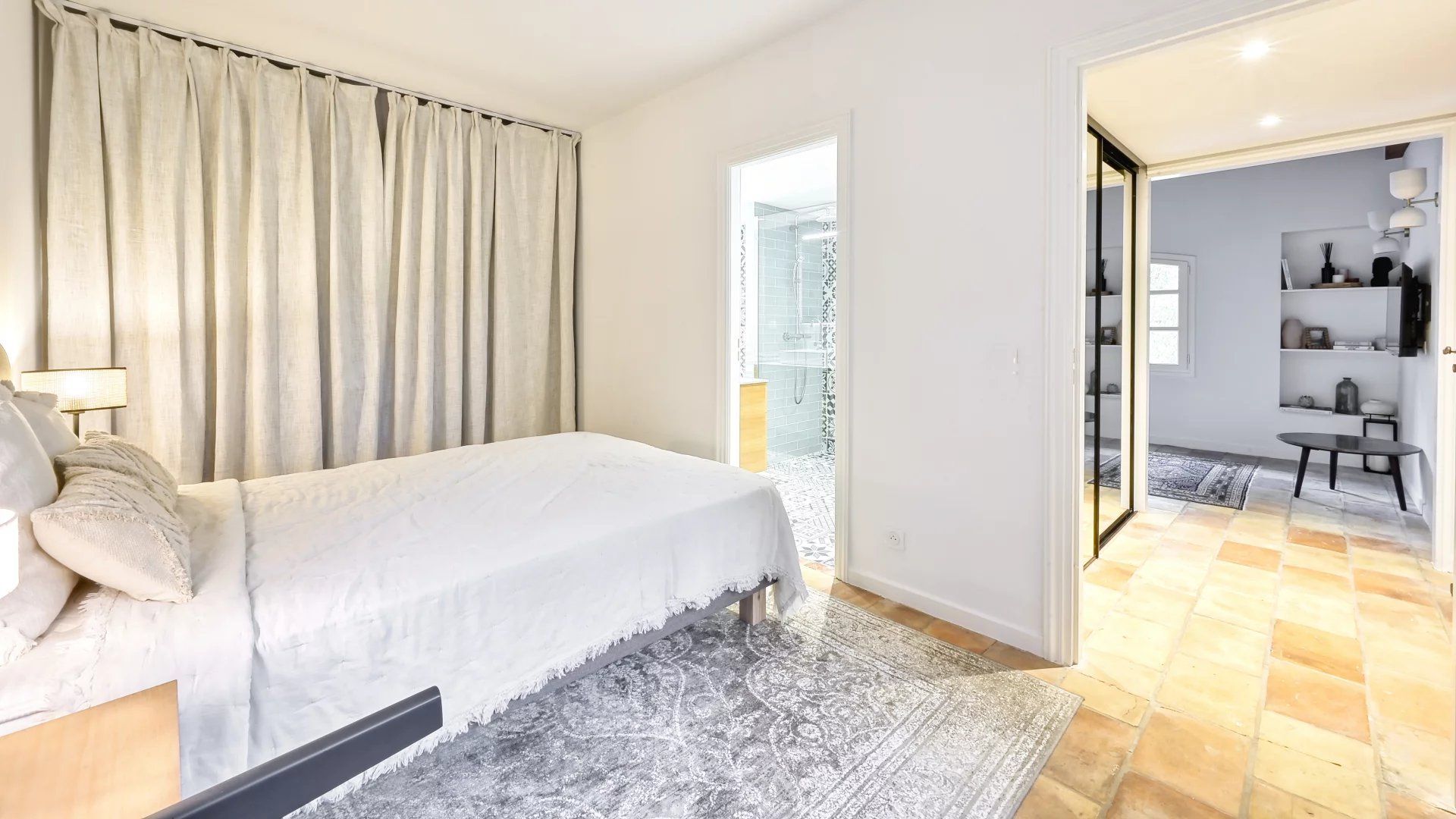 villa 5 Pièces en location saisonnière sur Antibes (06600)