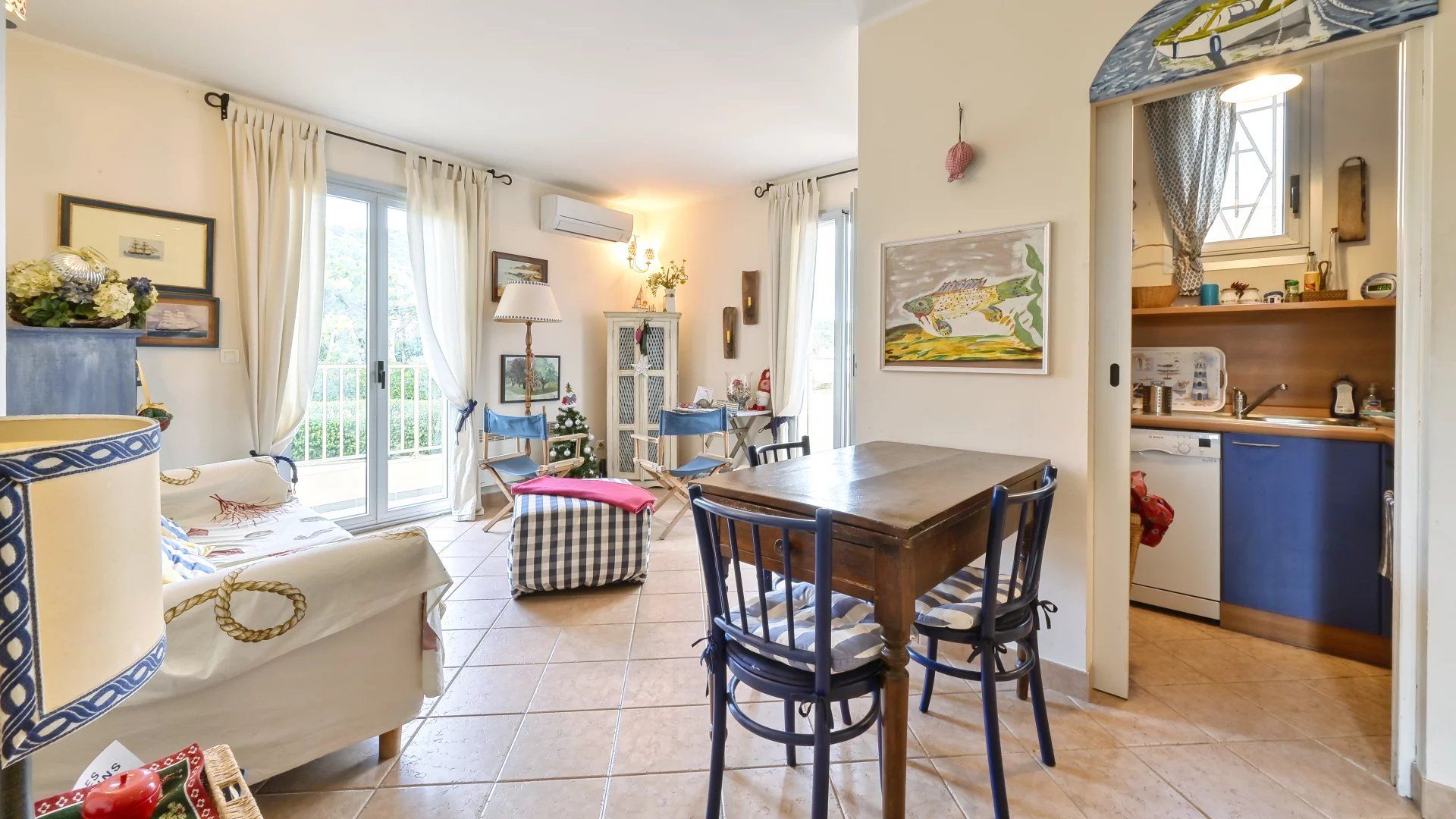 apartment 3 Rooms for seasonal rent on Antibes (06160)