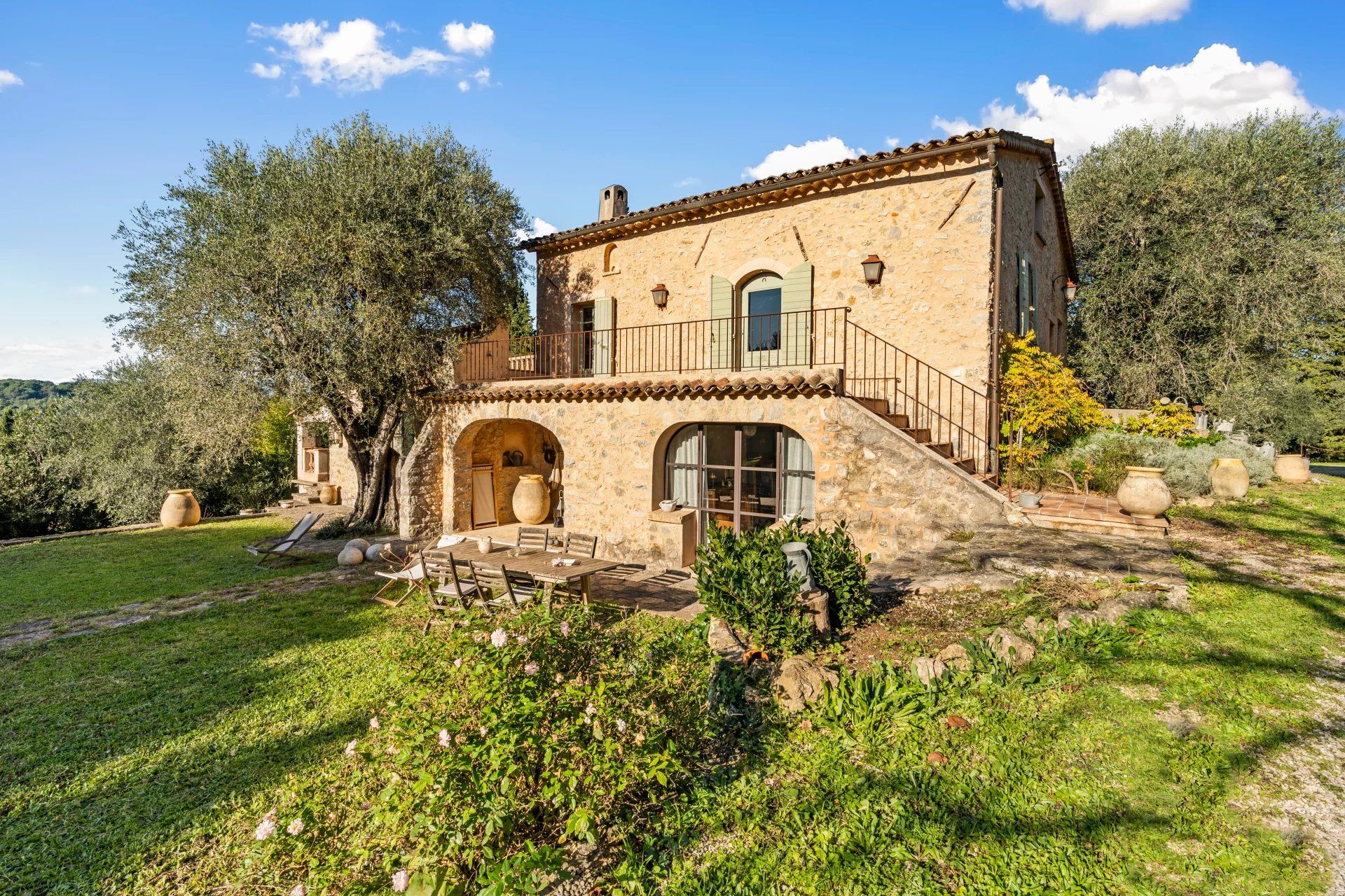villa 8 Pièces en vente sur Mougins (06250) Vente Villa Mougins 8 Pièces 275 m²