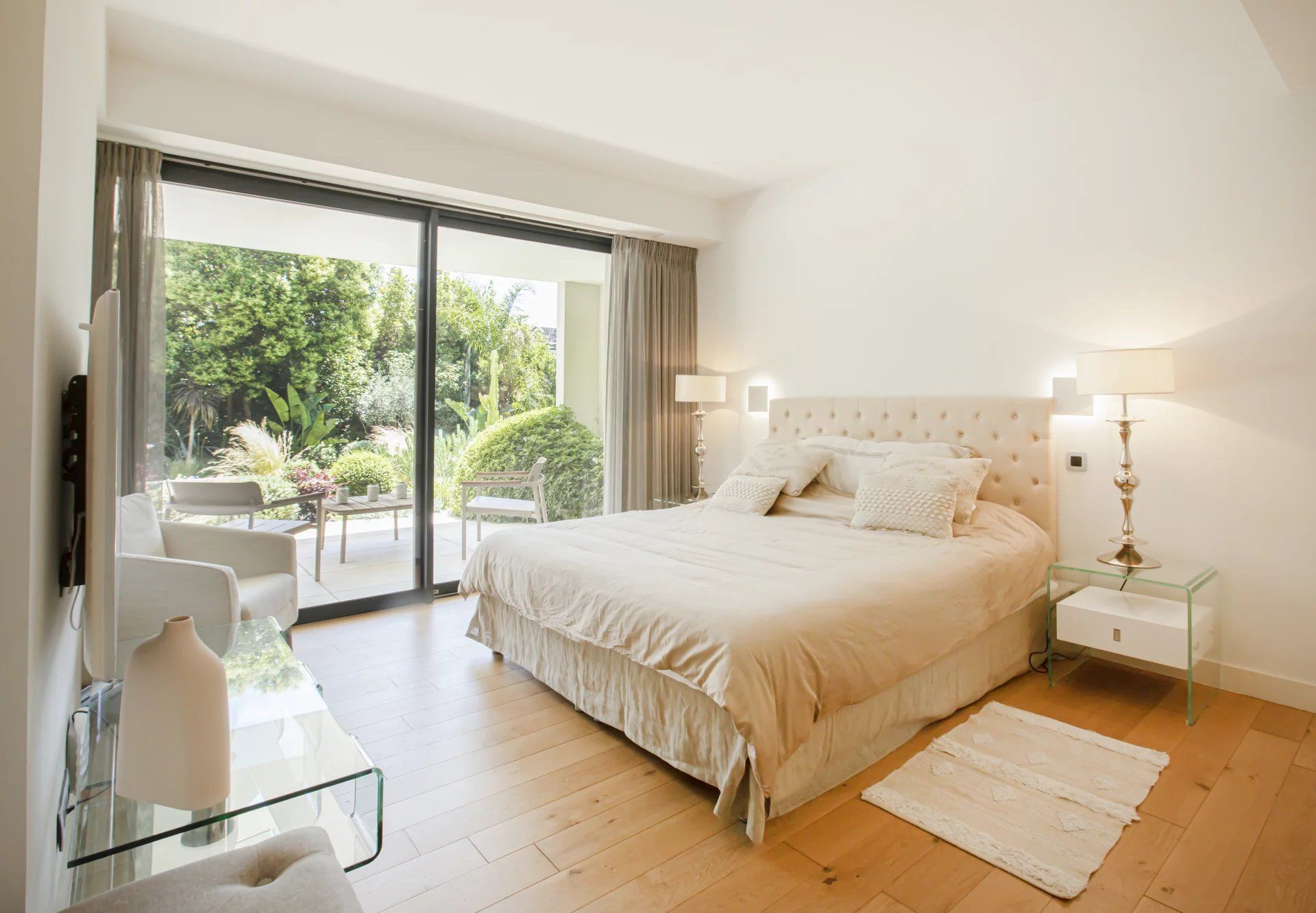 house 6 Rooms for seasonal rent on Le Cannet (06110)