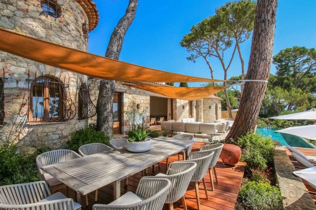 villa 12 Pièces en vente sur Antibes (06160) Vente Villa Antibes 12 Pièces 360 m²