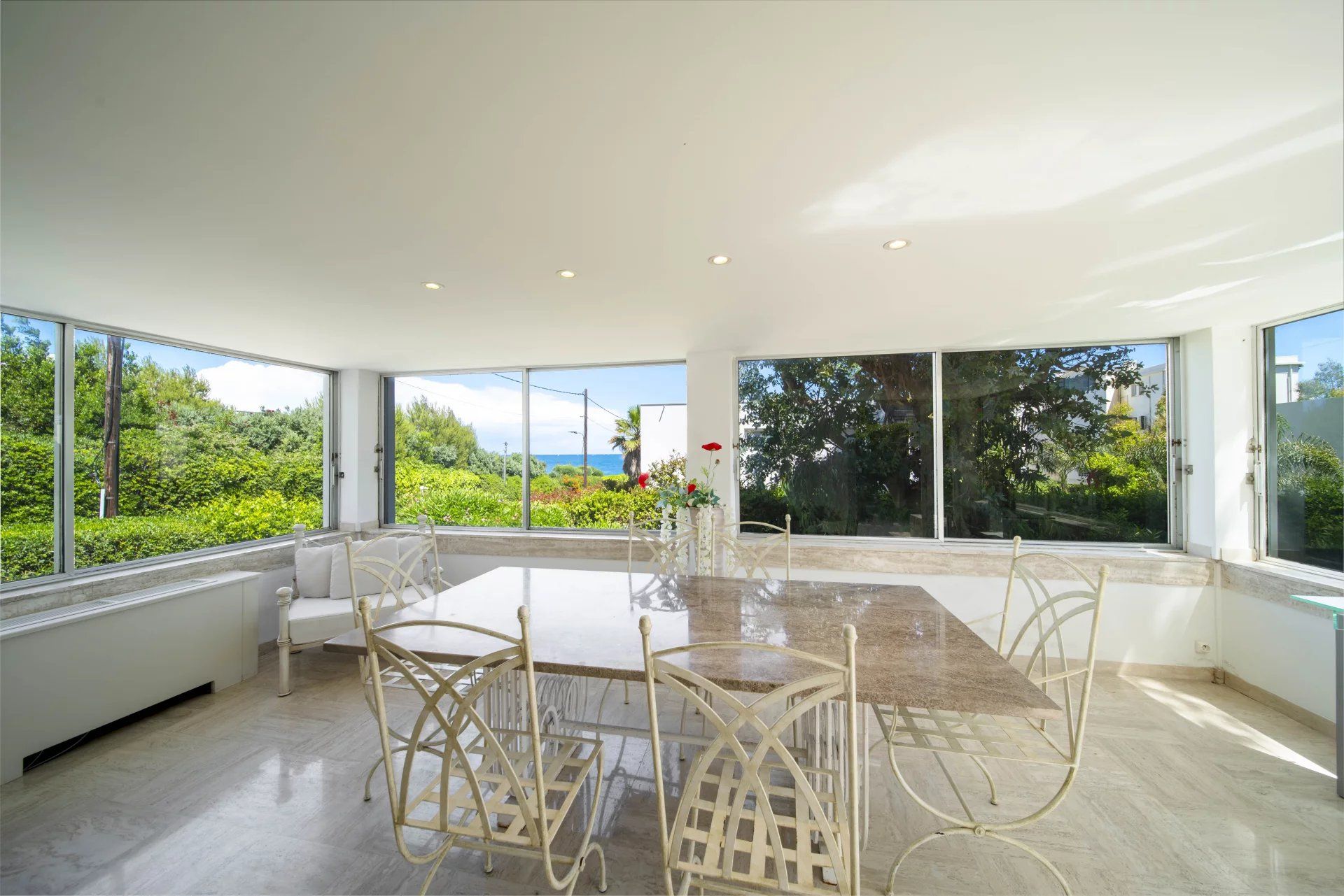 villa 7 Pièces en vente sur Antibes (06160) Vente Villa Antibes 7 Pièces 215 m²