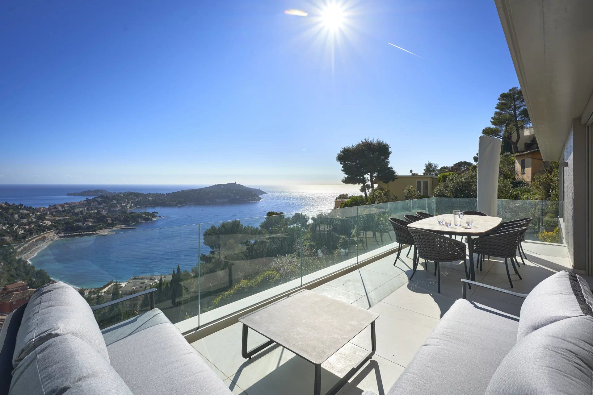 villa 8 Pièces en vente sur Villefranche-sur-Mer (06230) Vente Villa Villefranche-sur-Mer 8 Pièces 360 m²
