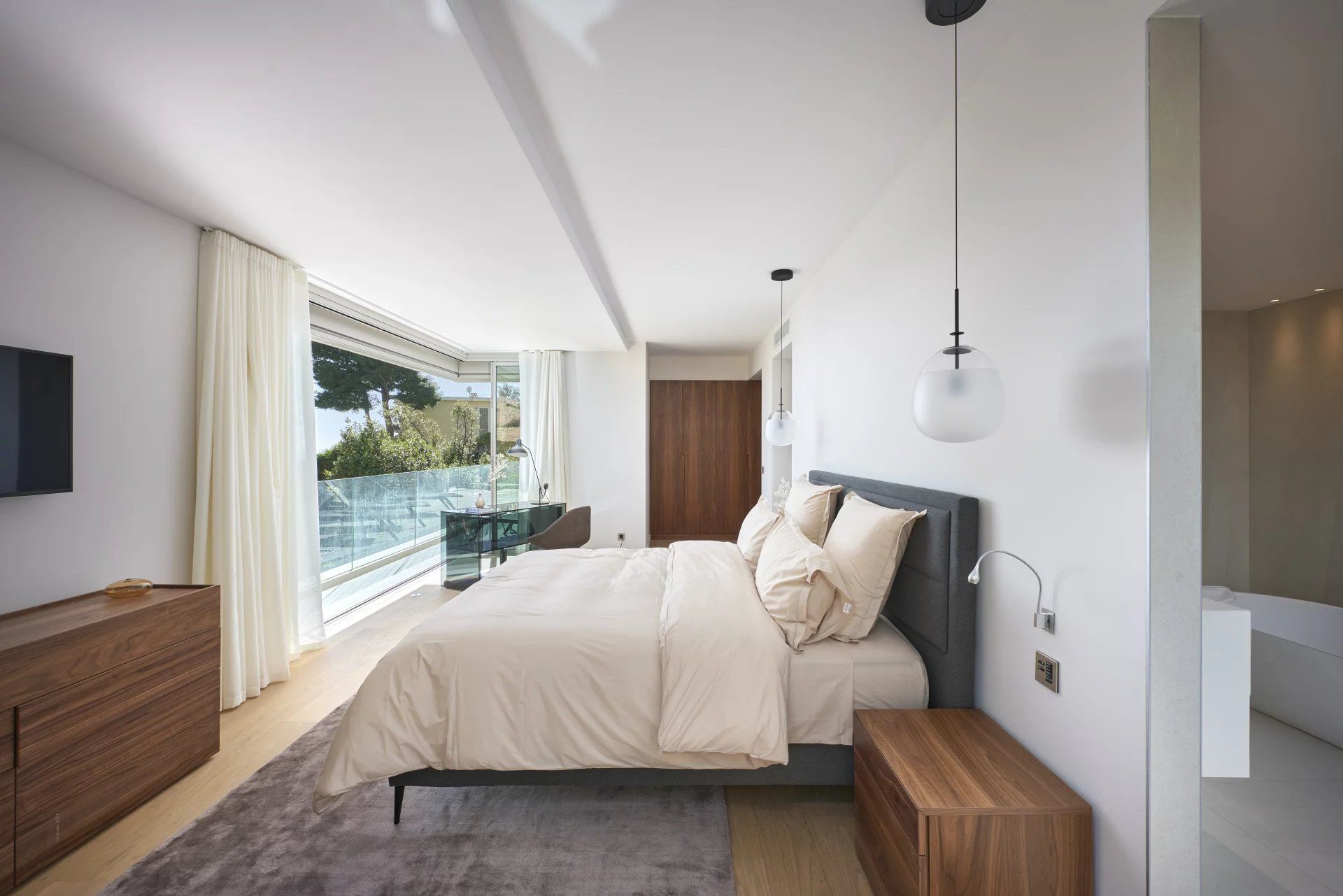 villa 8 Rooms for sale on Villefranche-sur-Mer (06230)