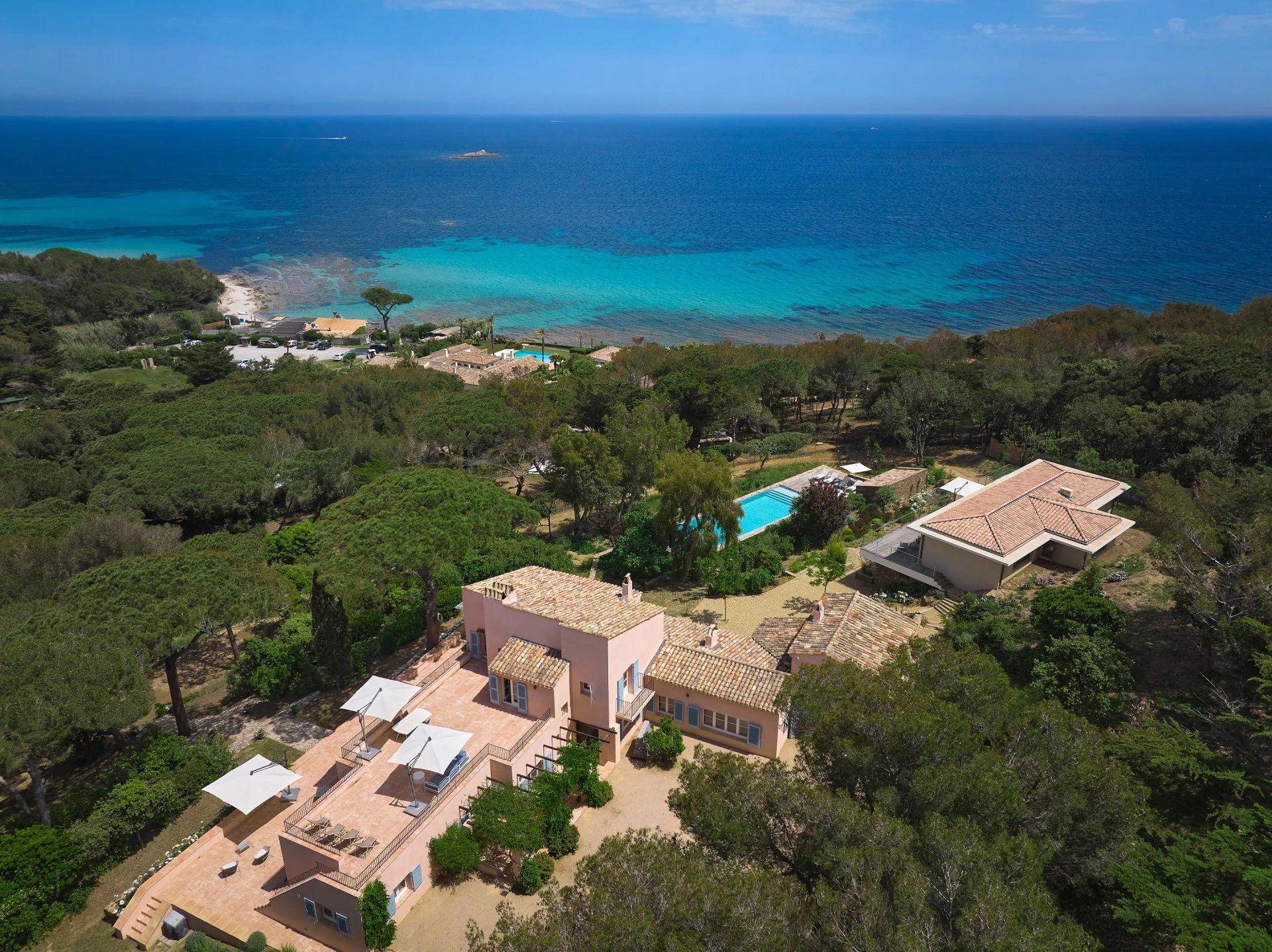 villa 11 Pièces en location saisonnière sur Saint-Tropez (83990)