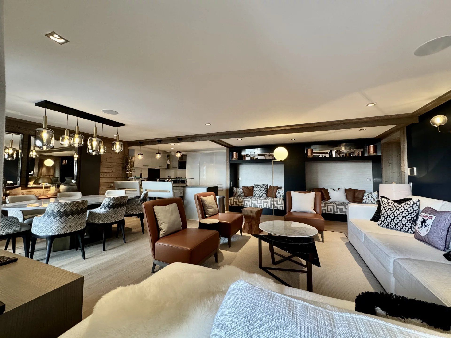 apartment 5 Rooms for seasonal rent on Courchevel (73120)