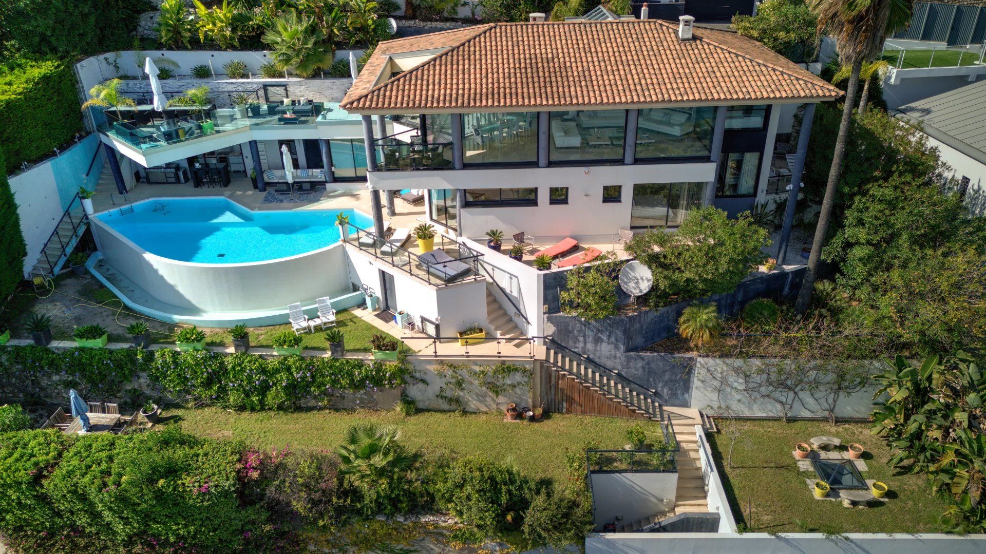 villa 8 Pièces en location saisonnière sur Èze (06360)