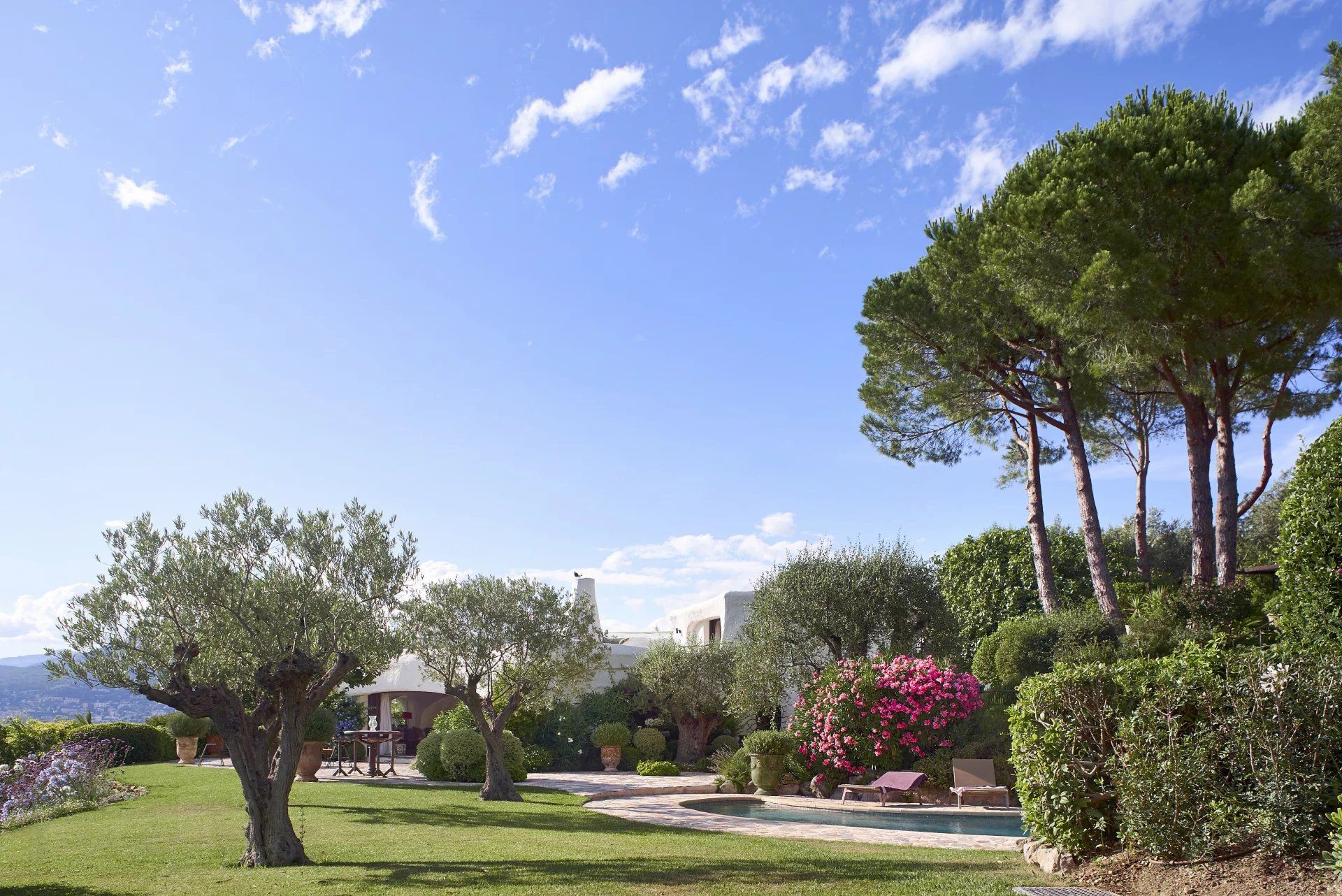 maison 7 Pièces en location saisonnière sur Mouans-Sartoux (06370)