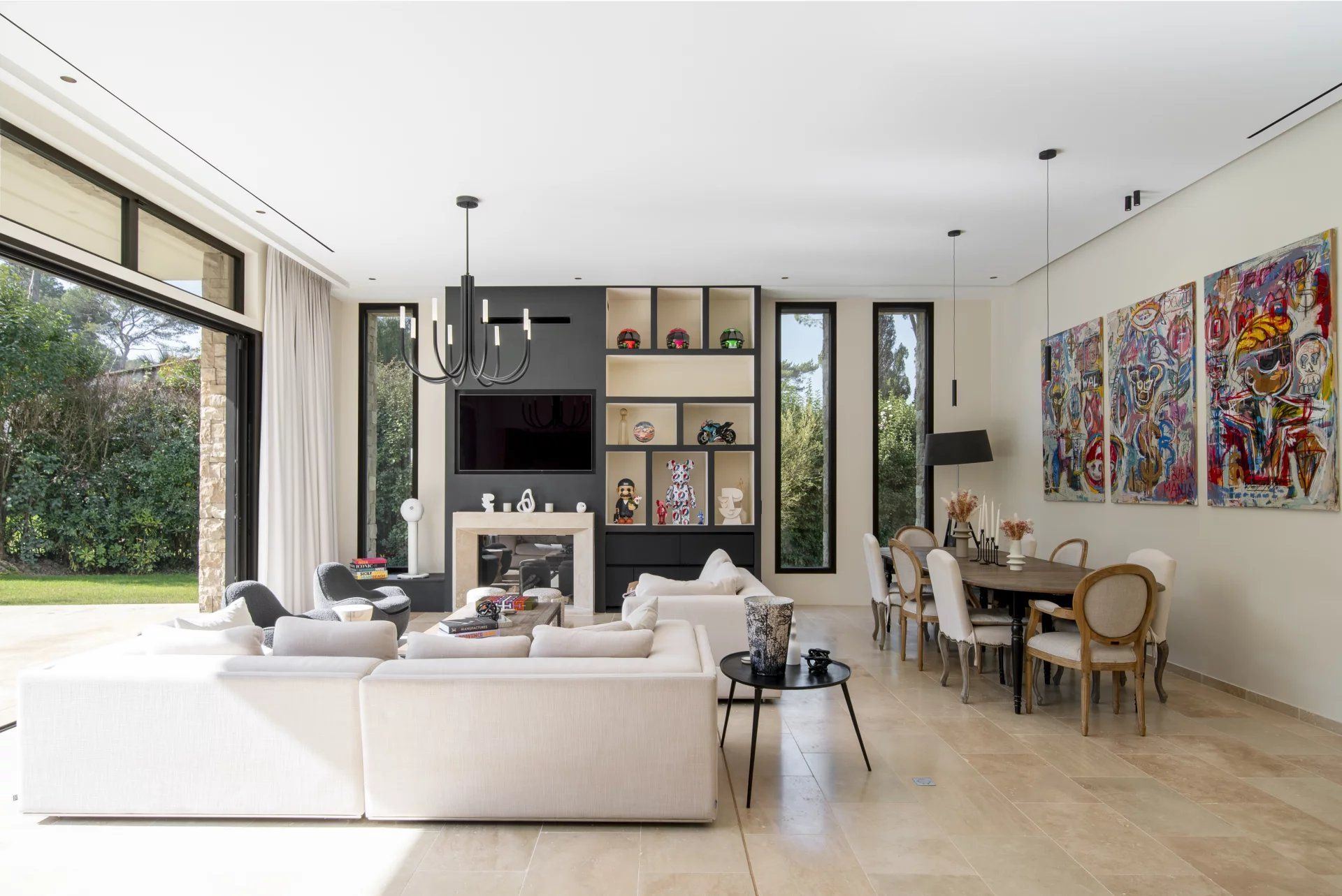 villa 8 Rooms for seasonal rent on Mougins (06250)