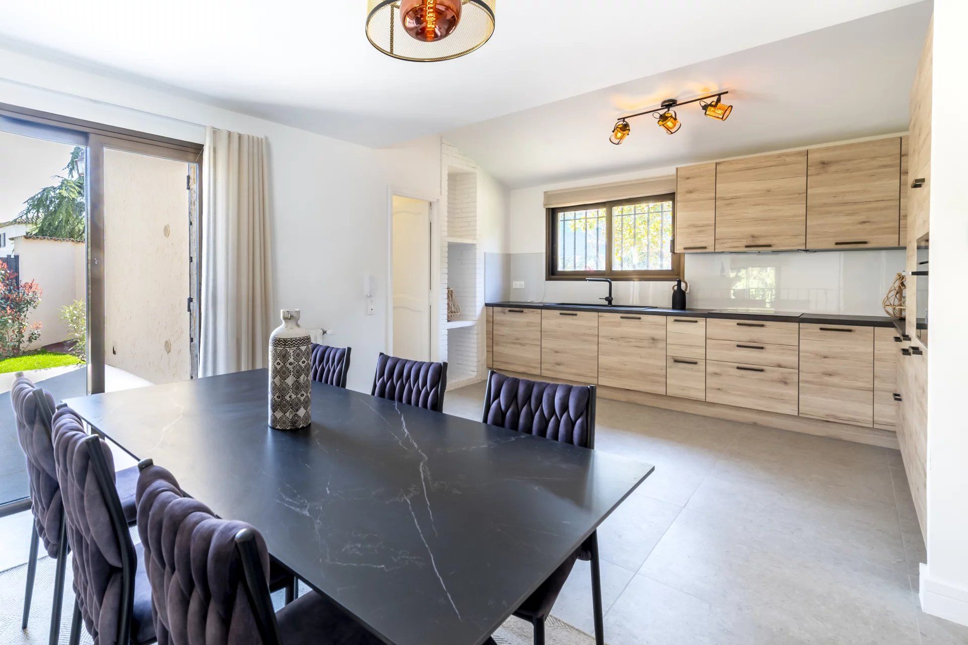 villa 7 Rooms for sale on Valbonne (06560) Sale Villa Valbonne 7 Rooms 170 m²