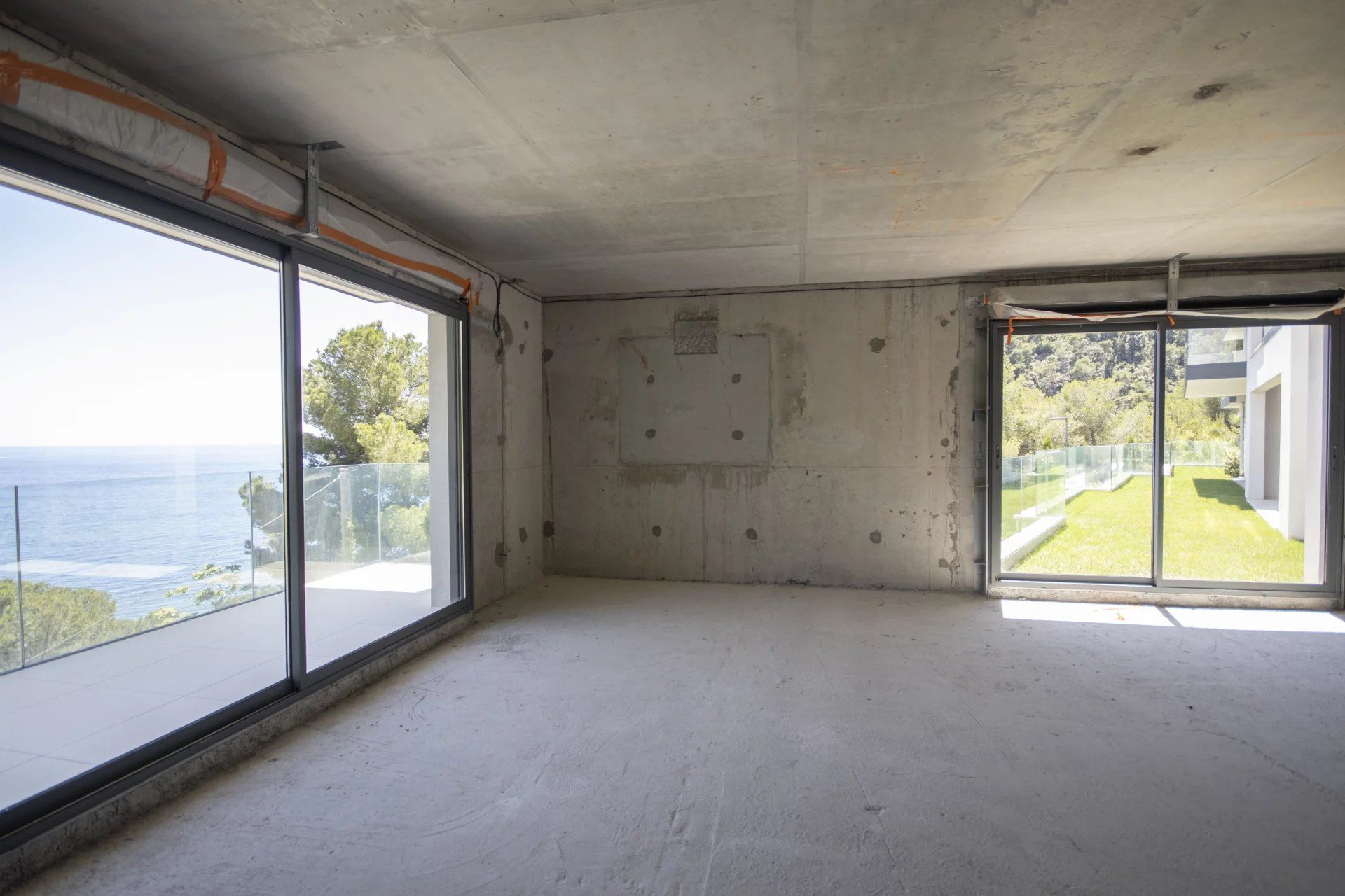 villa 12 Rooms for sale on Èze (06360)