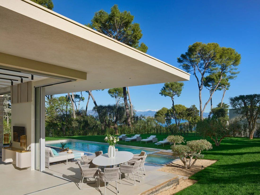 villa 6 Pièces en location saisonnière sur Antibes (06160) Location saisonnière Villa Antibes 6 Pièces 330 m²