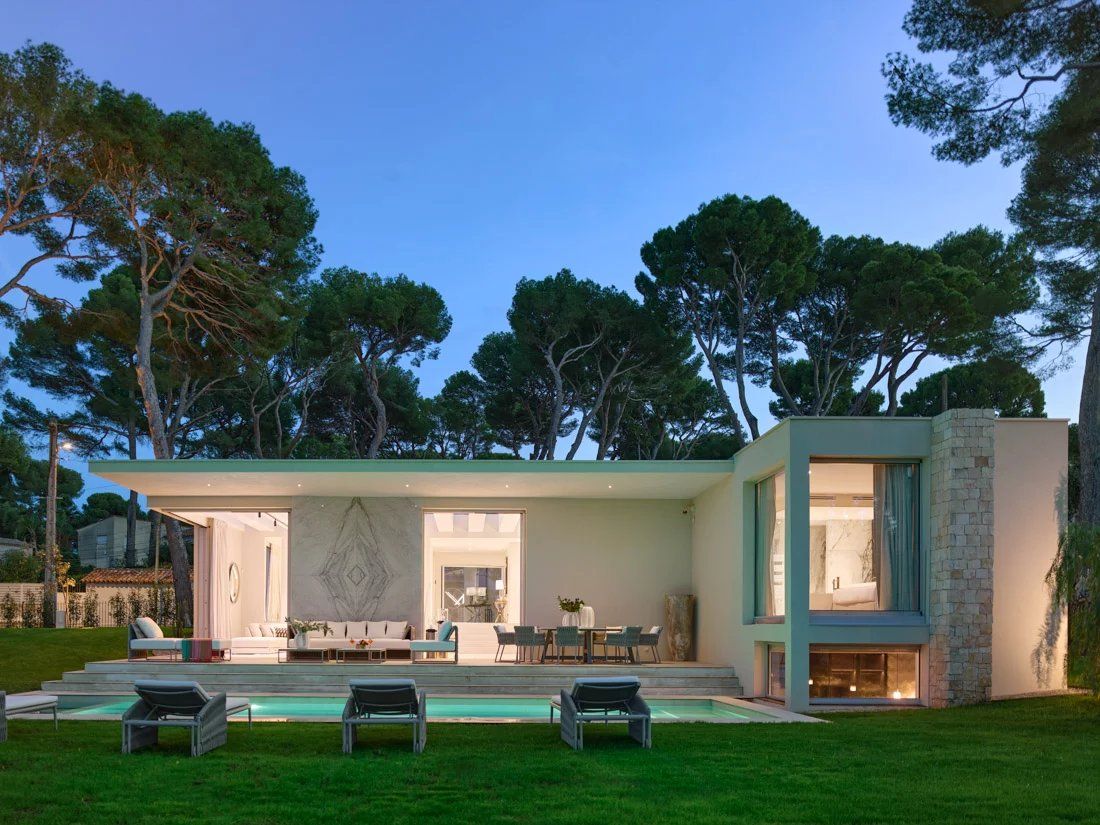 Location saisonnière Propriété Antibes 6 Pièces 403.1 m²