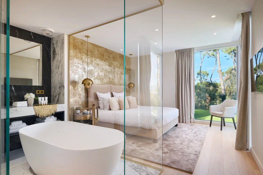 estate 6 Rooms for seasonal rent on Antibes (06160)