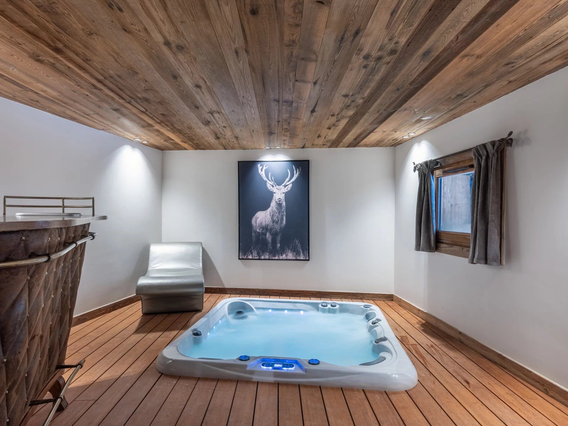 chalet 5 Rooms for sale on Méribel (73550)