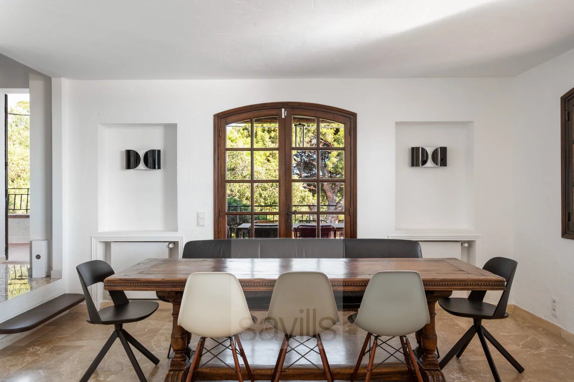 villa 7 Pièces en location saisonnière sur Antibes (06160)