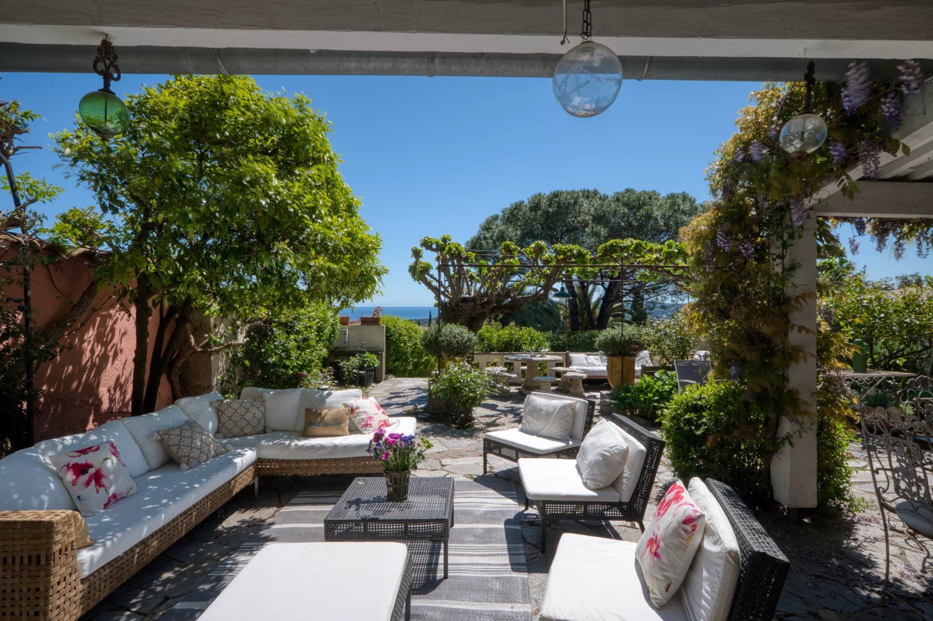villa 9 Pièces en vente sur Saint-Tropez (83990) Vente Villa Saint-Tropez 9 Pièces 200.41 m²