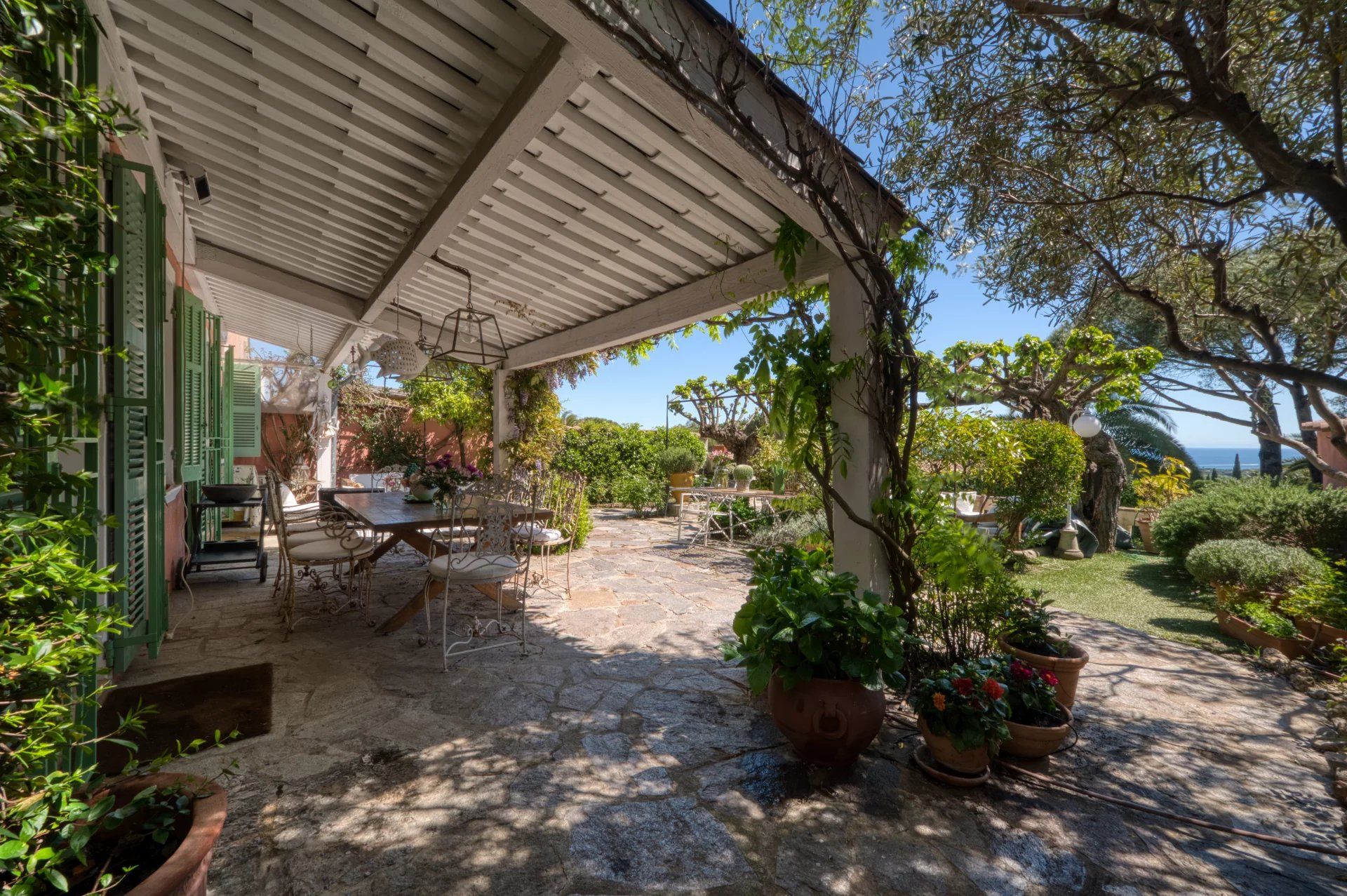 villa 9 Pièces en vente sur Saint-Tropez (83990) Vente Villa Saint-Tropez 9 Pièces 200.41 m²