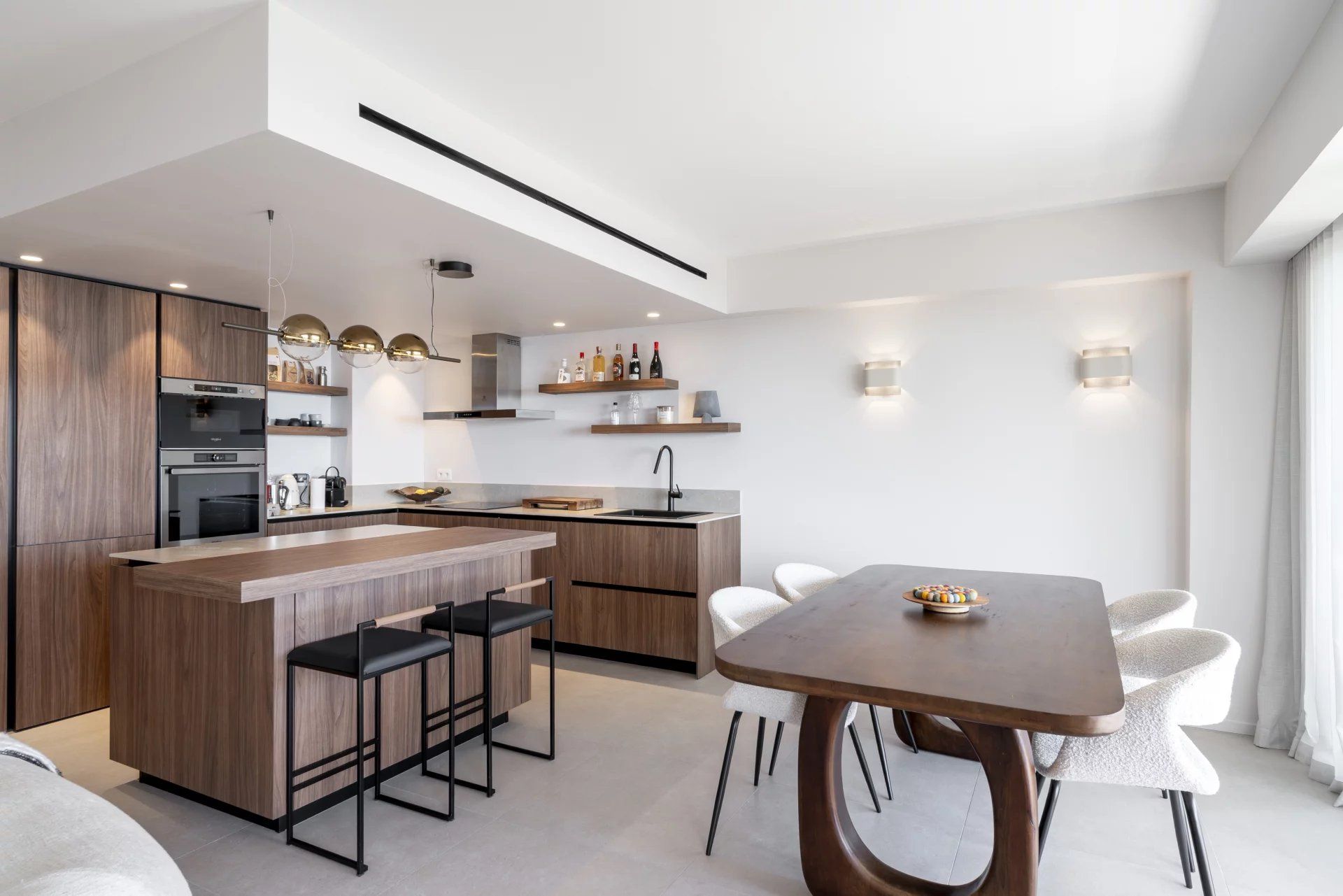 apartment 3 Rooms for sale on Cannes (06400)