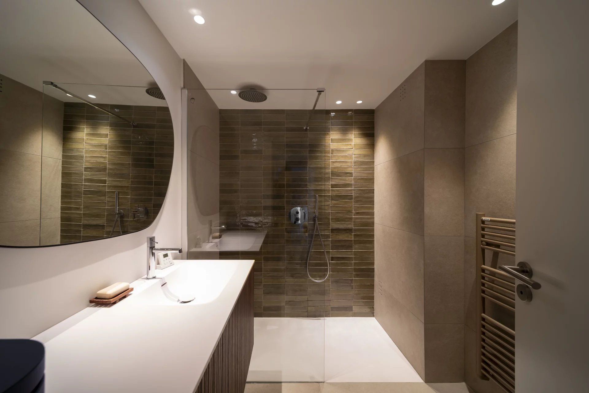 apartment 3 Rooms for sale on Cannes (06400)