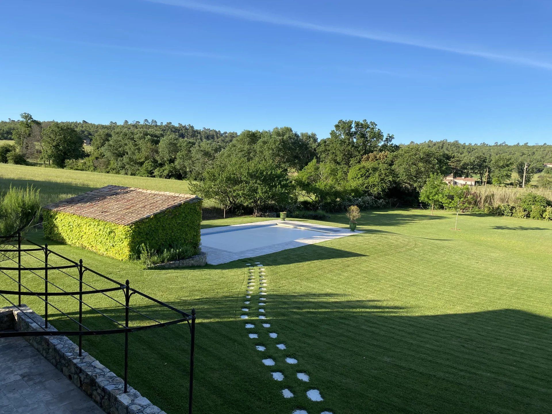 villa 10 Pièces en vente sur Fox-Amphoux (83670)