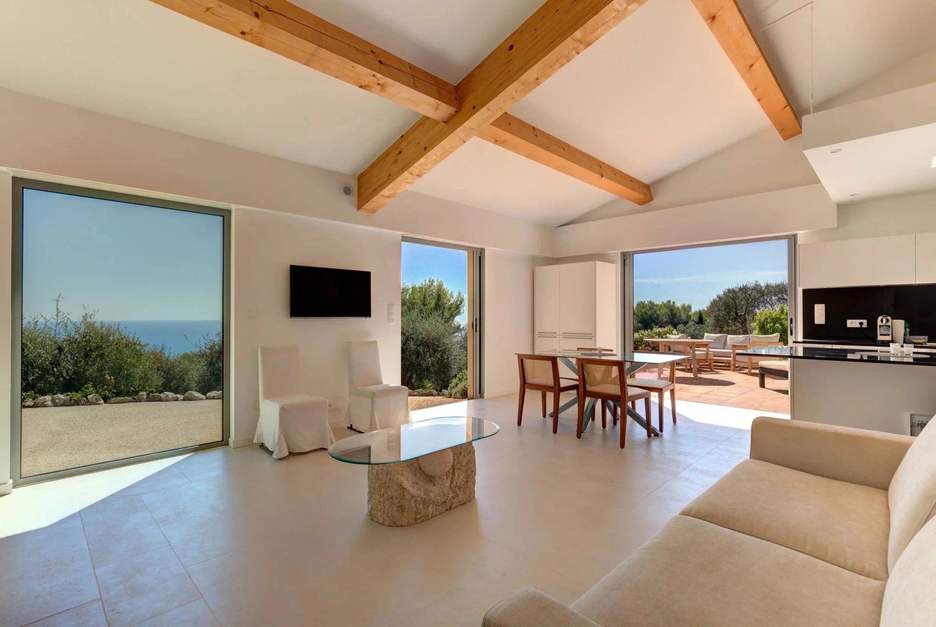 maison 11 Pièces en location saisonnière sur Saint-Jean-Cap-Ferrat (06230) Location saisonnière Maison Saint-Jean-Cap-Ferrat 11 Pièces 550 m²